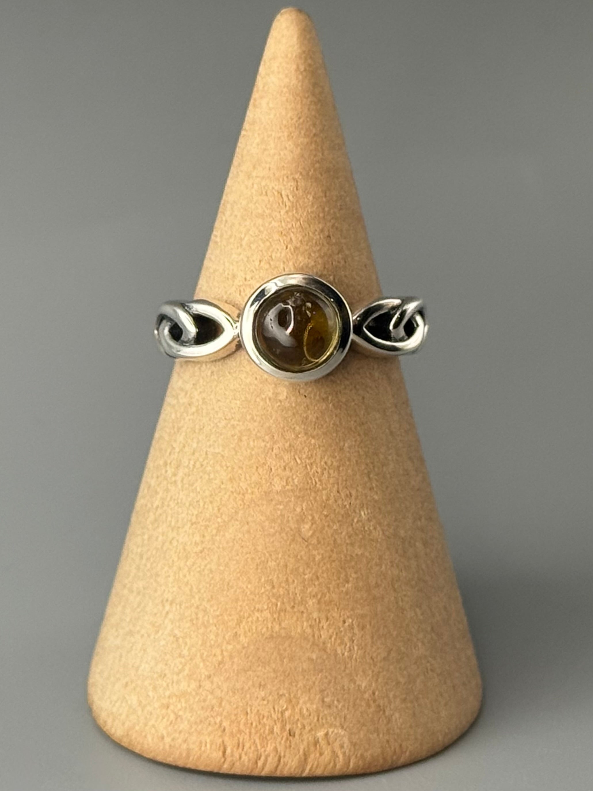 •TOURMALINE - KNOT• sterling silver ring (size 6.25)
