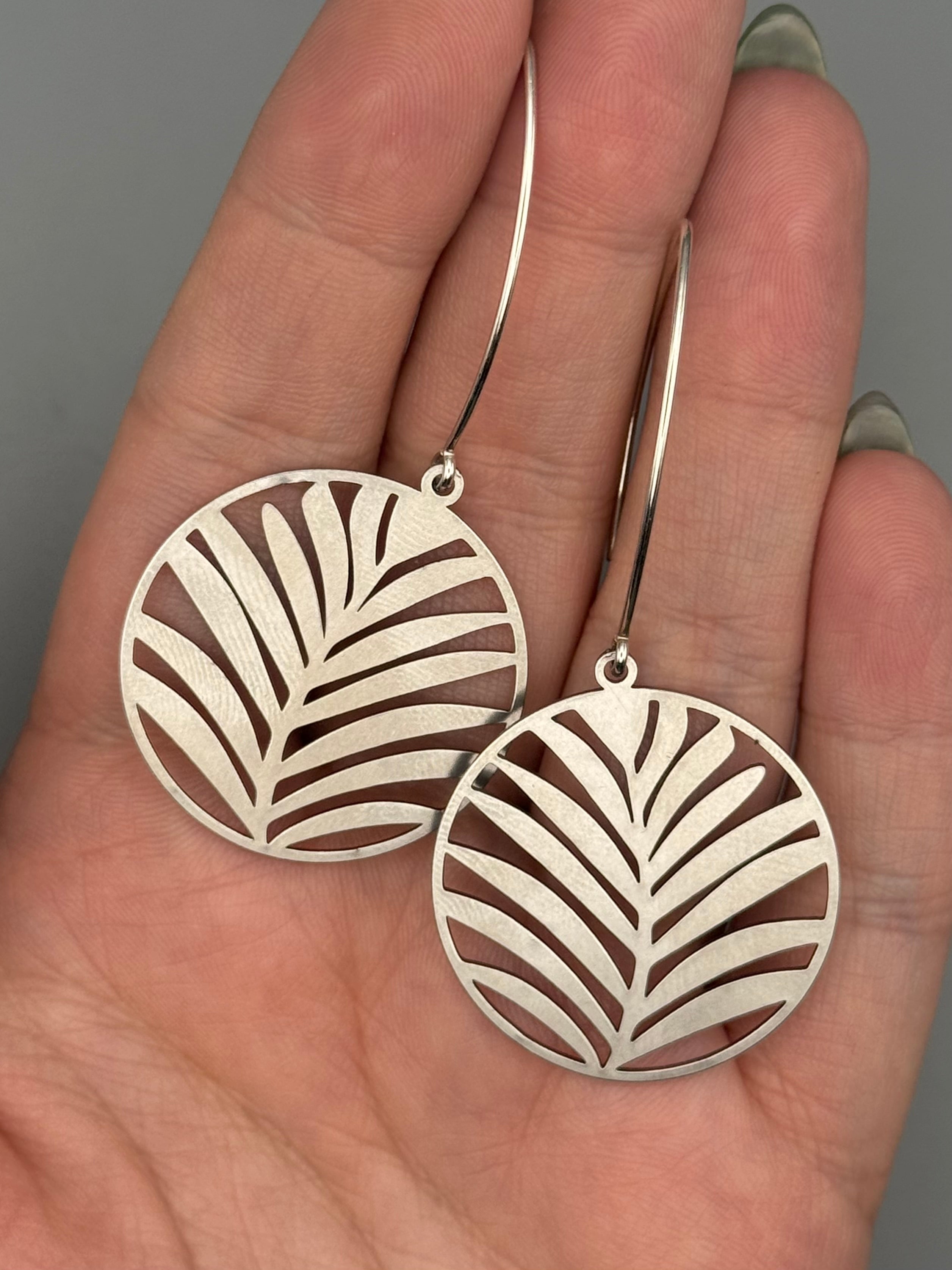 •AVENTURA• silver dangle earrings