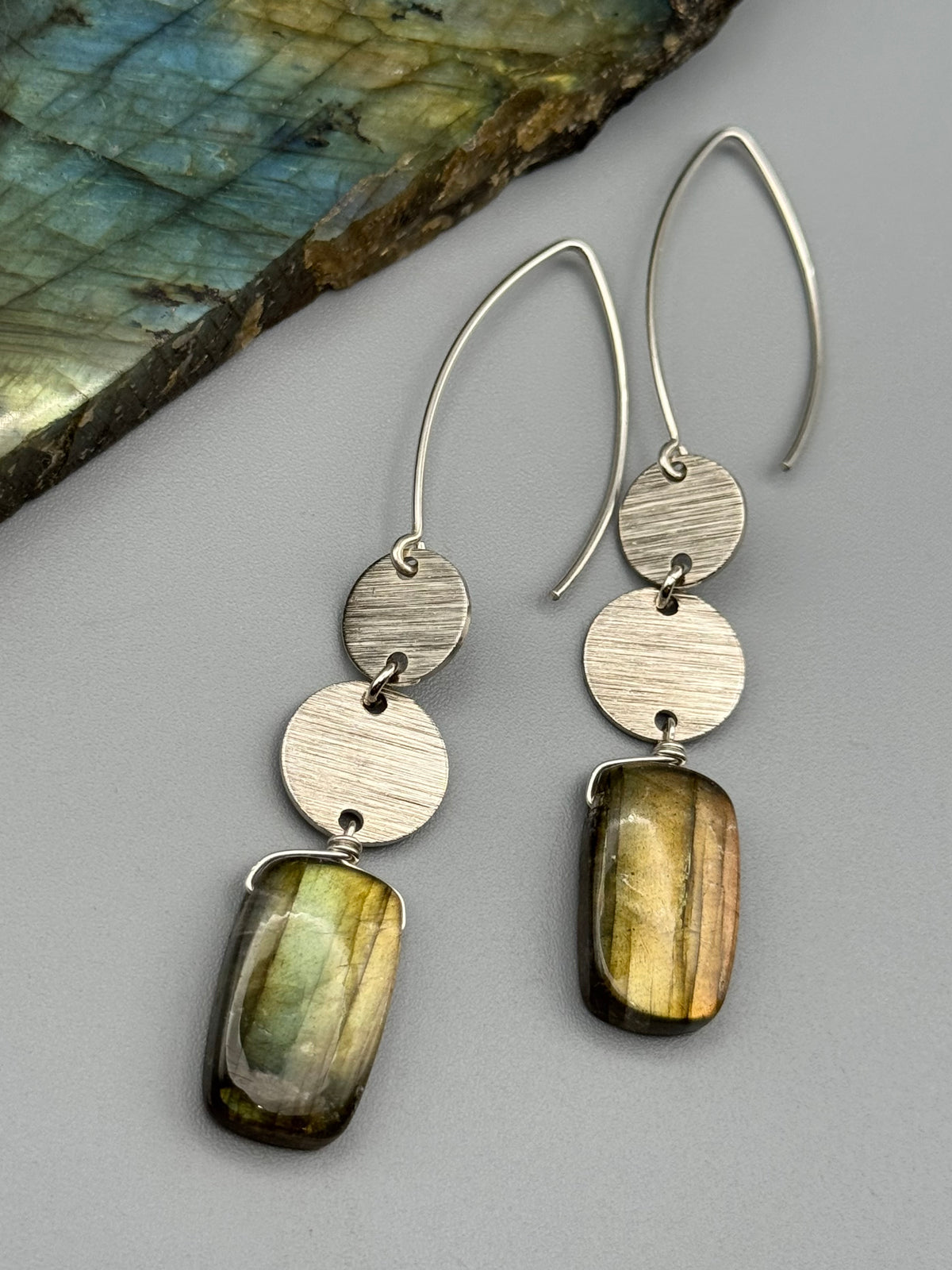 •NYX - MOONSTACK• golden labradorite rectangle + silver earrings