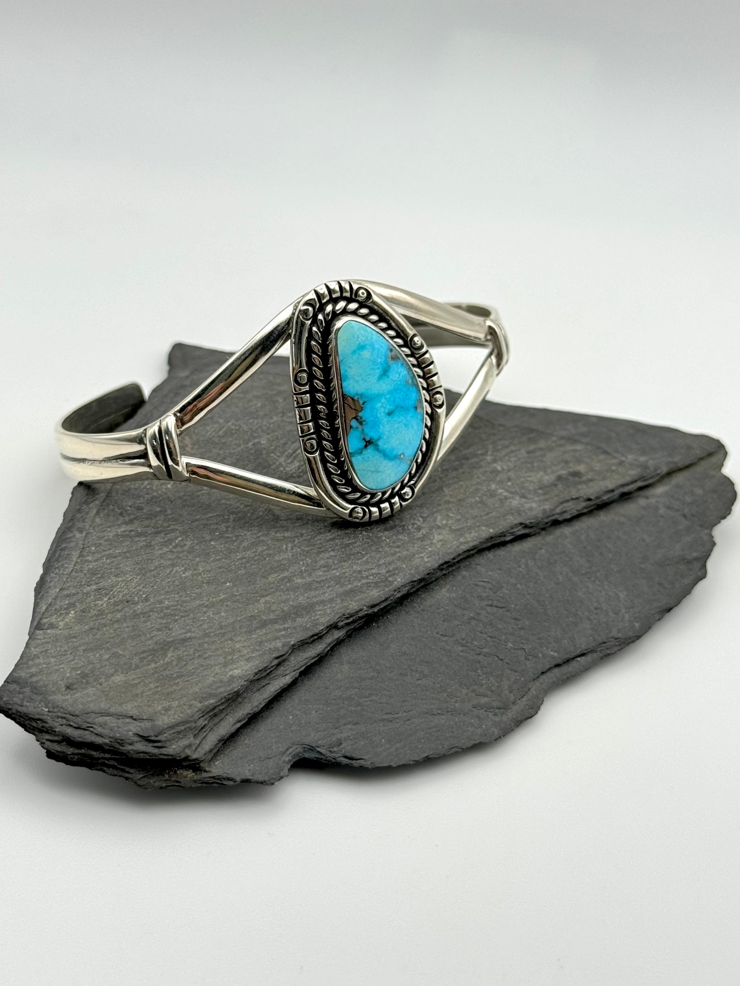 •BLUE RIDGE NEVADA TURQUOISE• Navajo silver cuff bracelet (6.75" +/-)