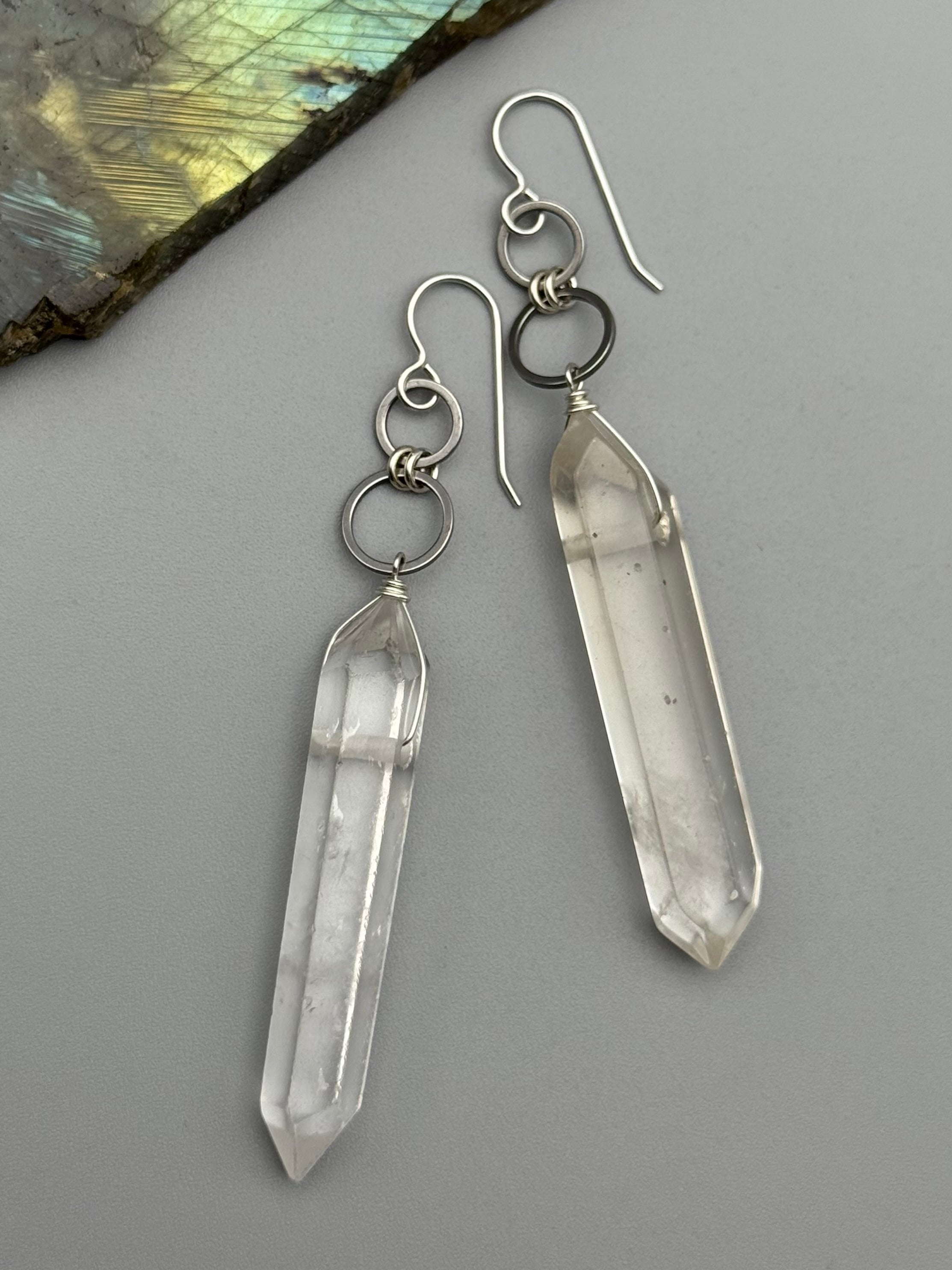 •EQUA-LUNA• double terminated quartz + silver earrings