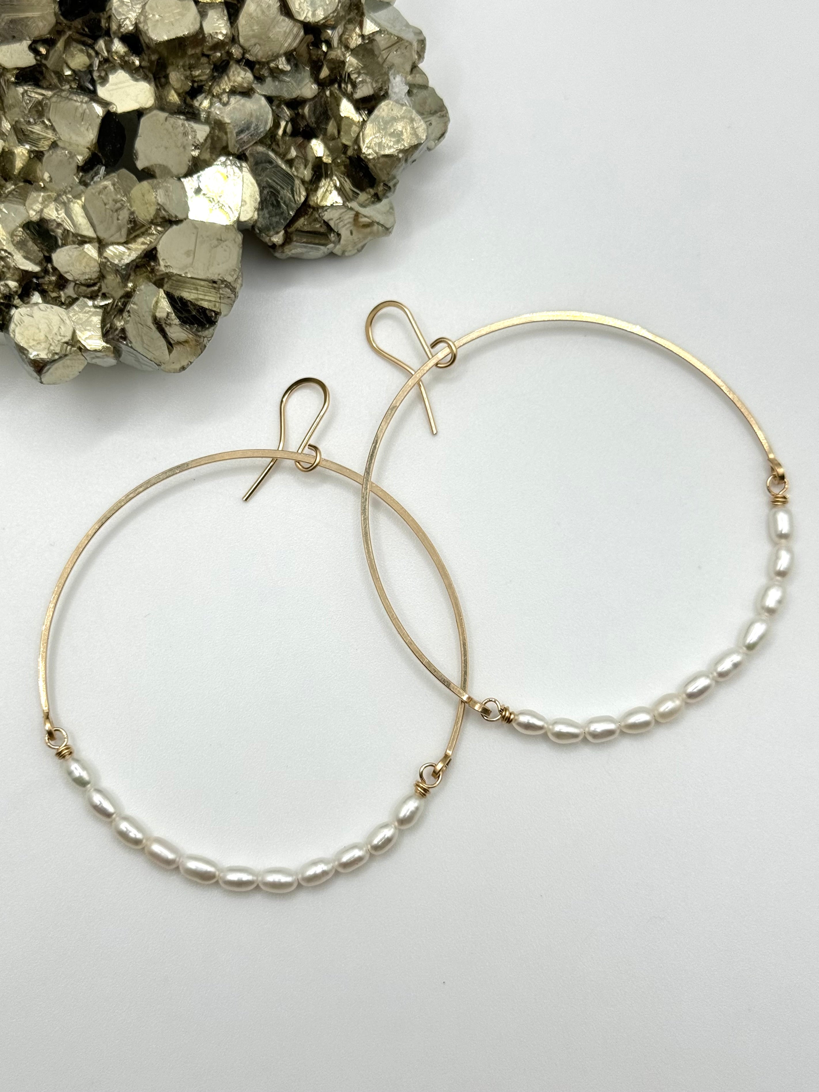 •HOOP DANGLE• pearl + gold earrings