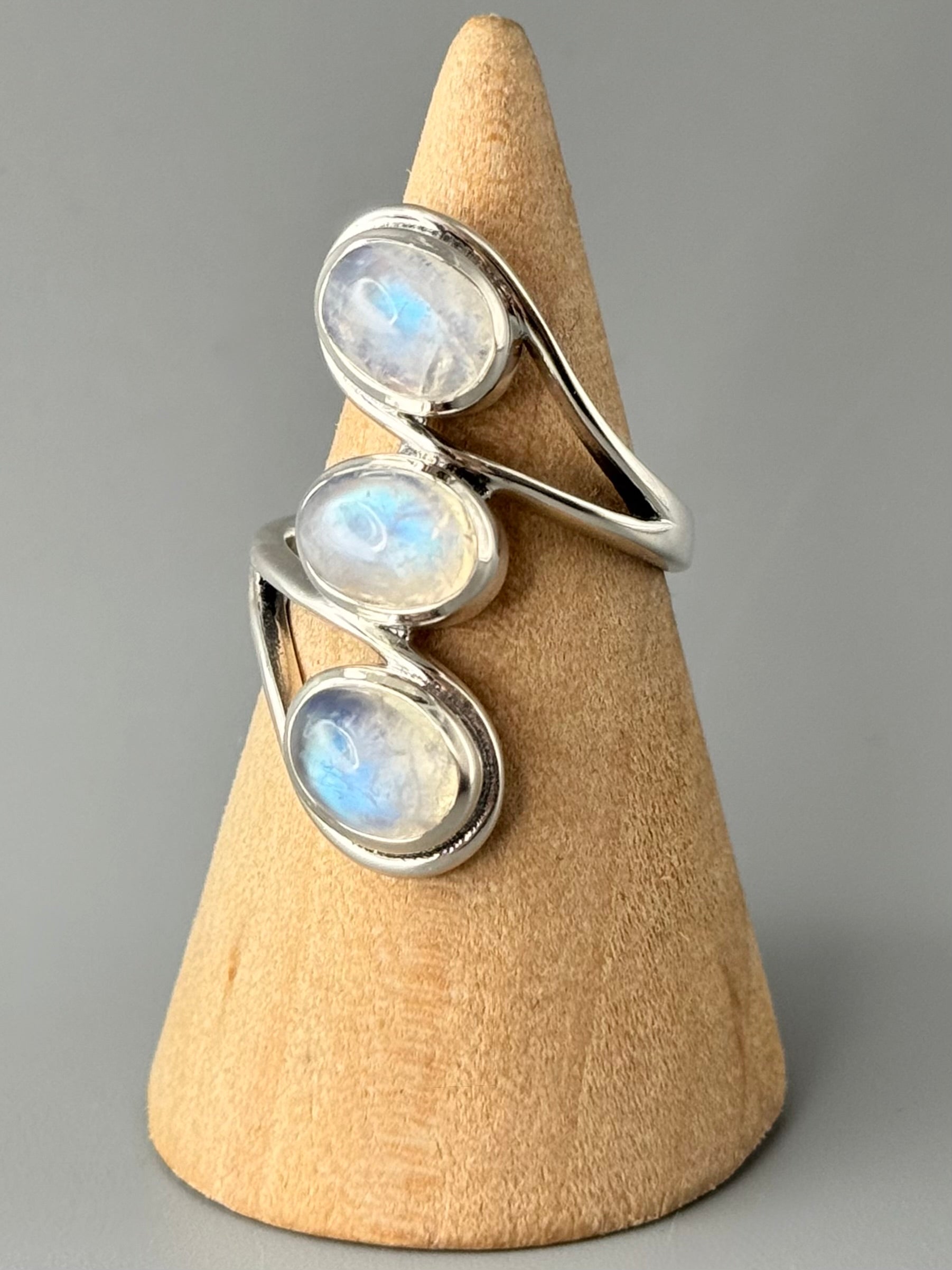 •RAINBOW MOONSTONE - ROPED IN• sterling silver ring (various sizes)
