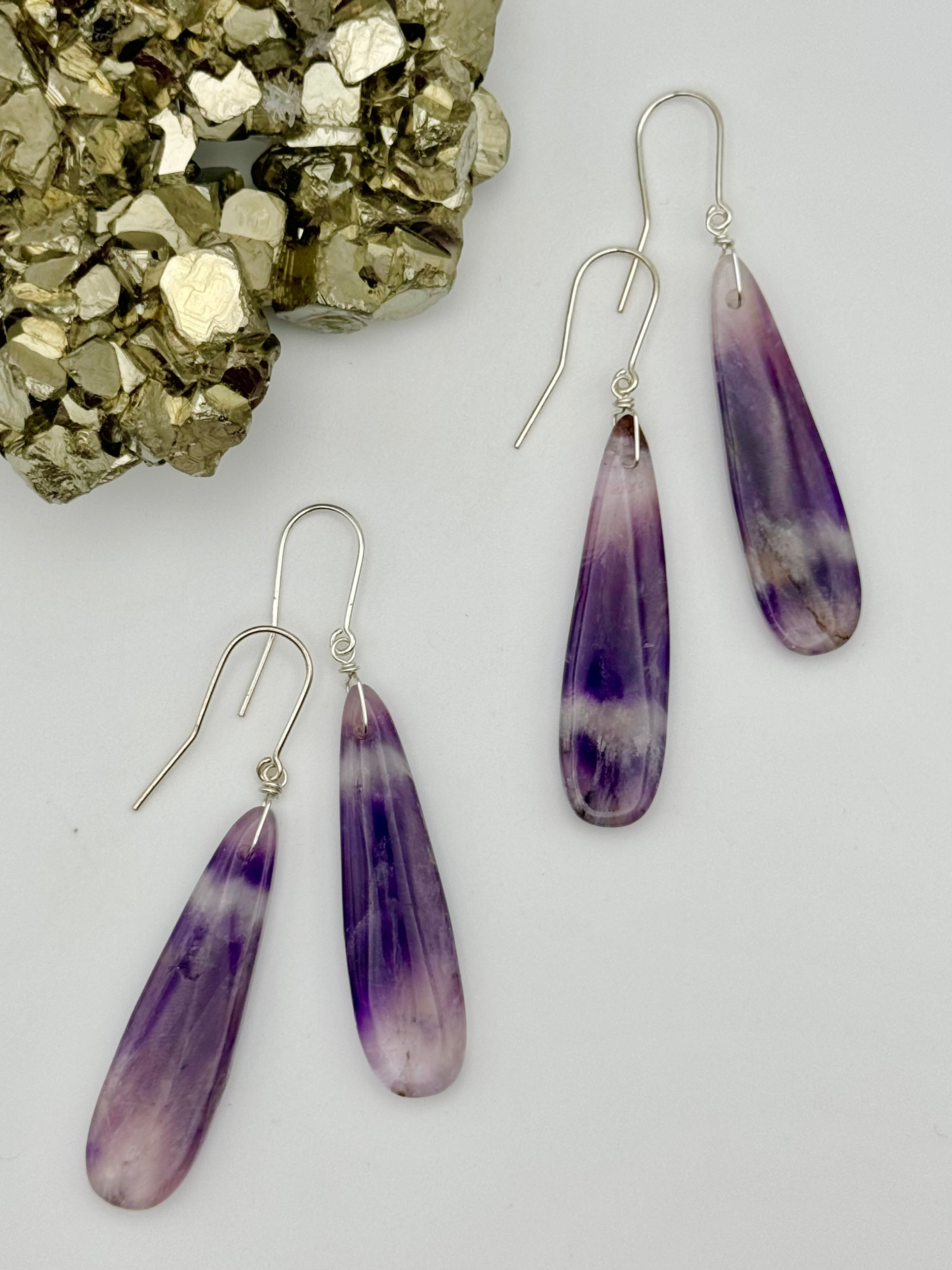 •STRAY• chevron amethyst + silver dangle earrings