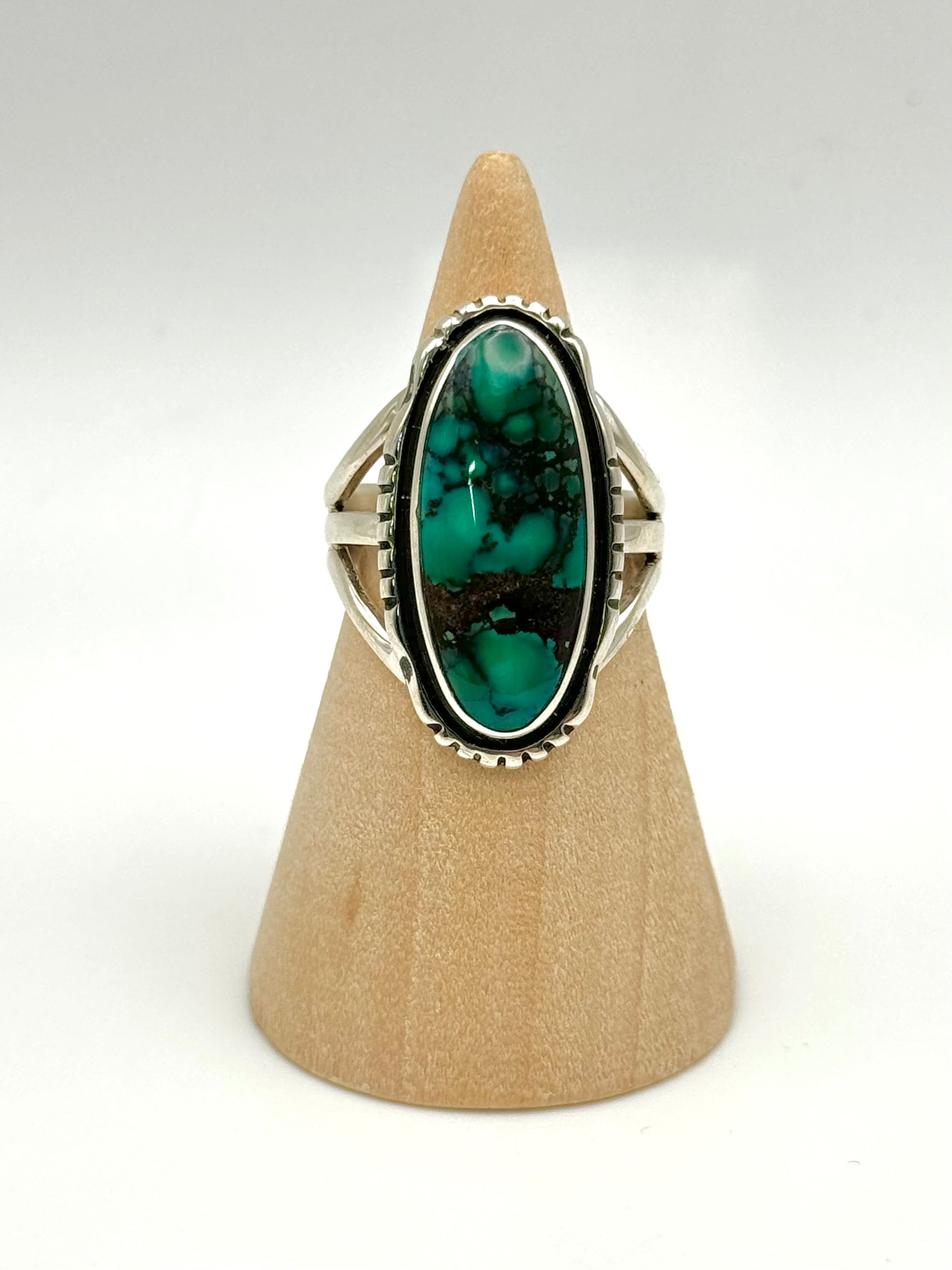 •CHINESE TURQUOISE• Navajo silver ring (size 7)