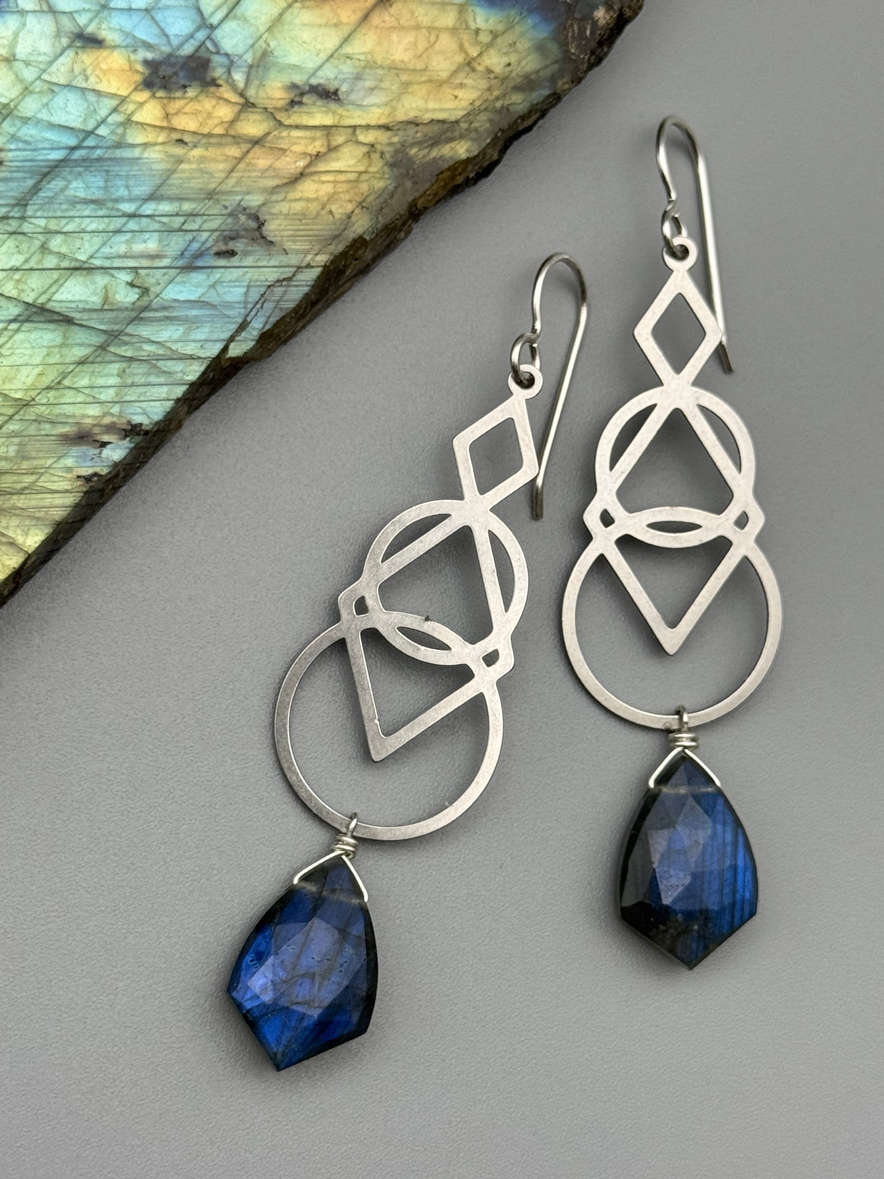 •SIGNS• labradorite + silver earrings