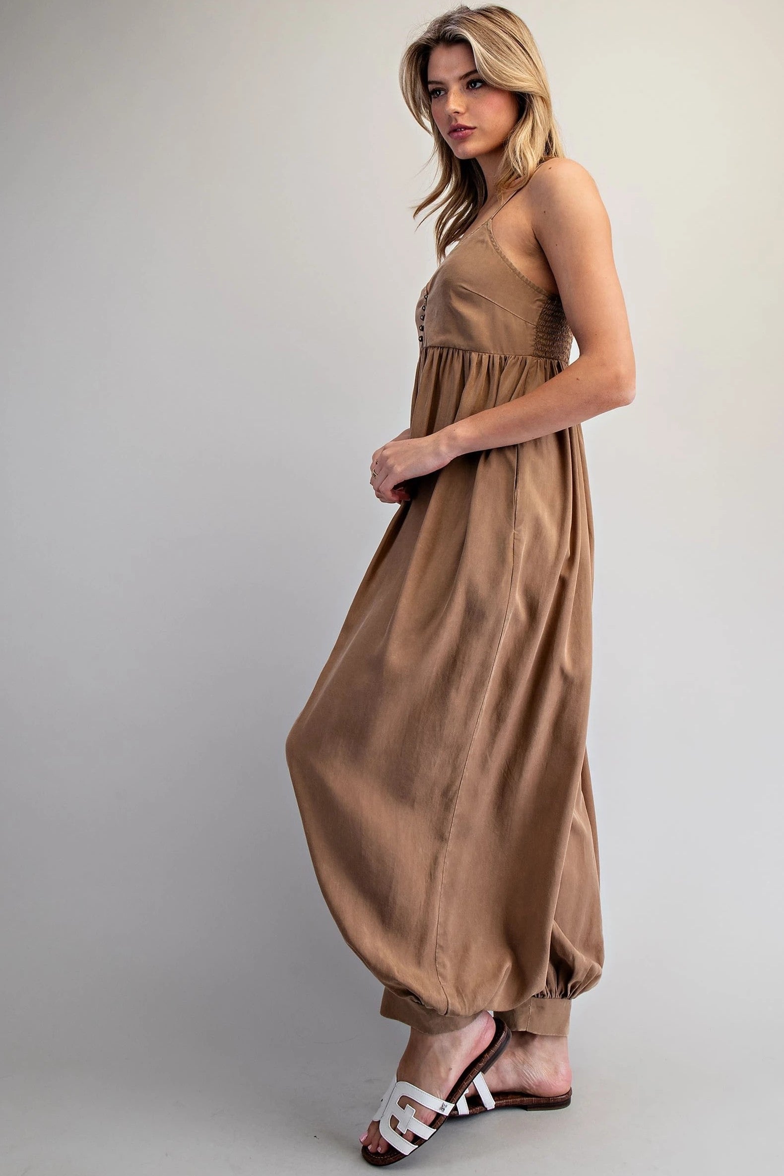 •PEYTON - MOCHA• relaxed fit V-neck jumpsuit