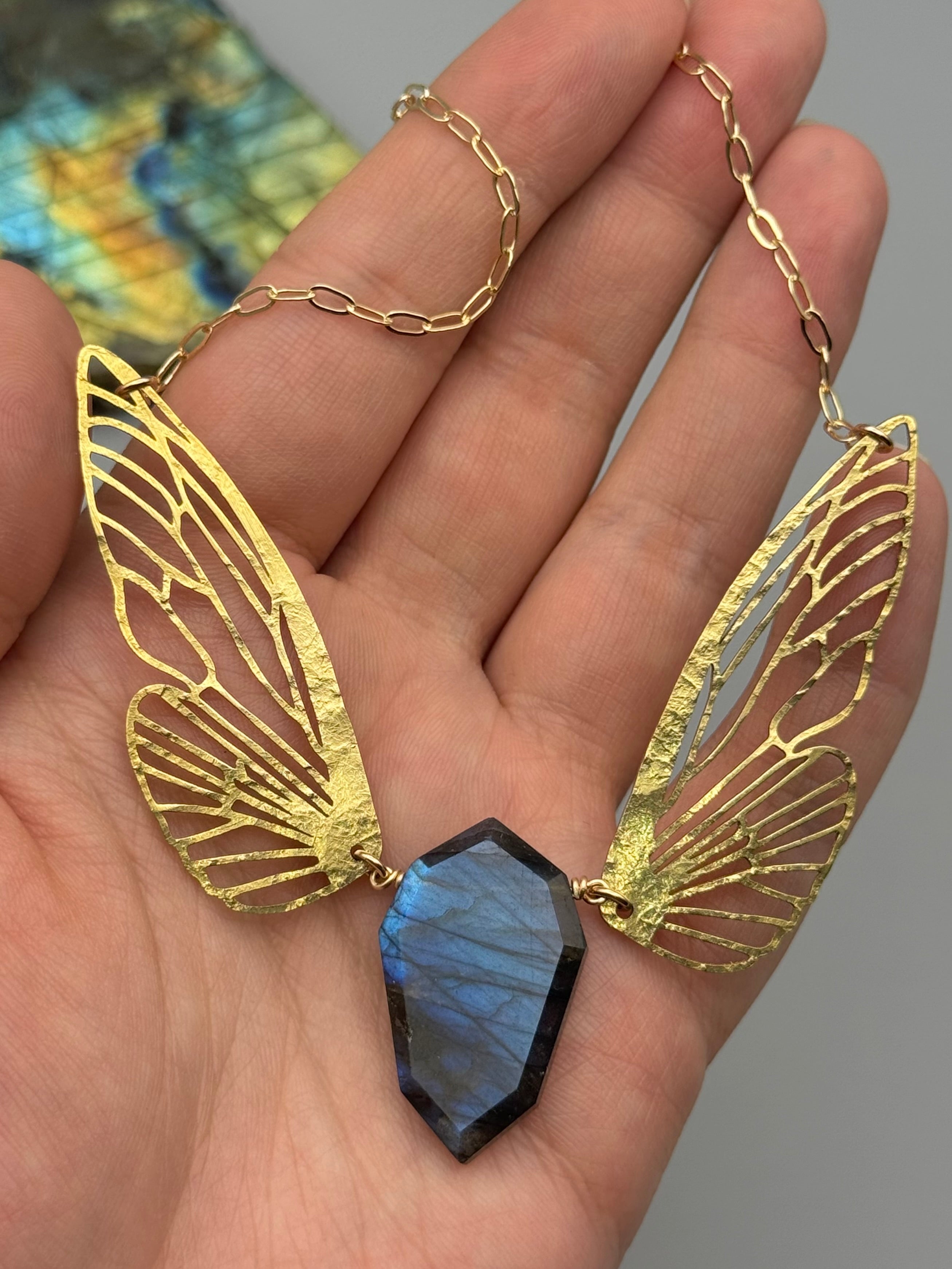 •METAMORPH• labradorite petal + gold necklace (16"-18" long)