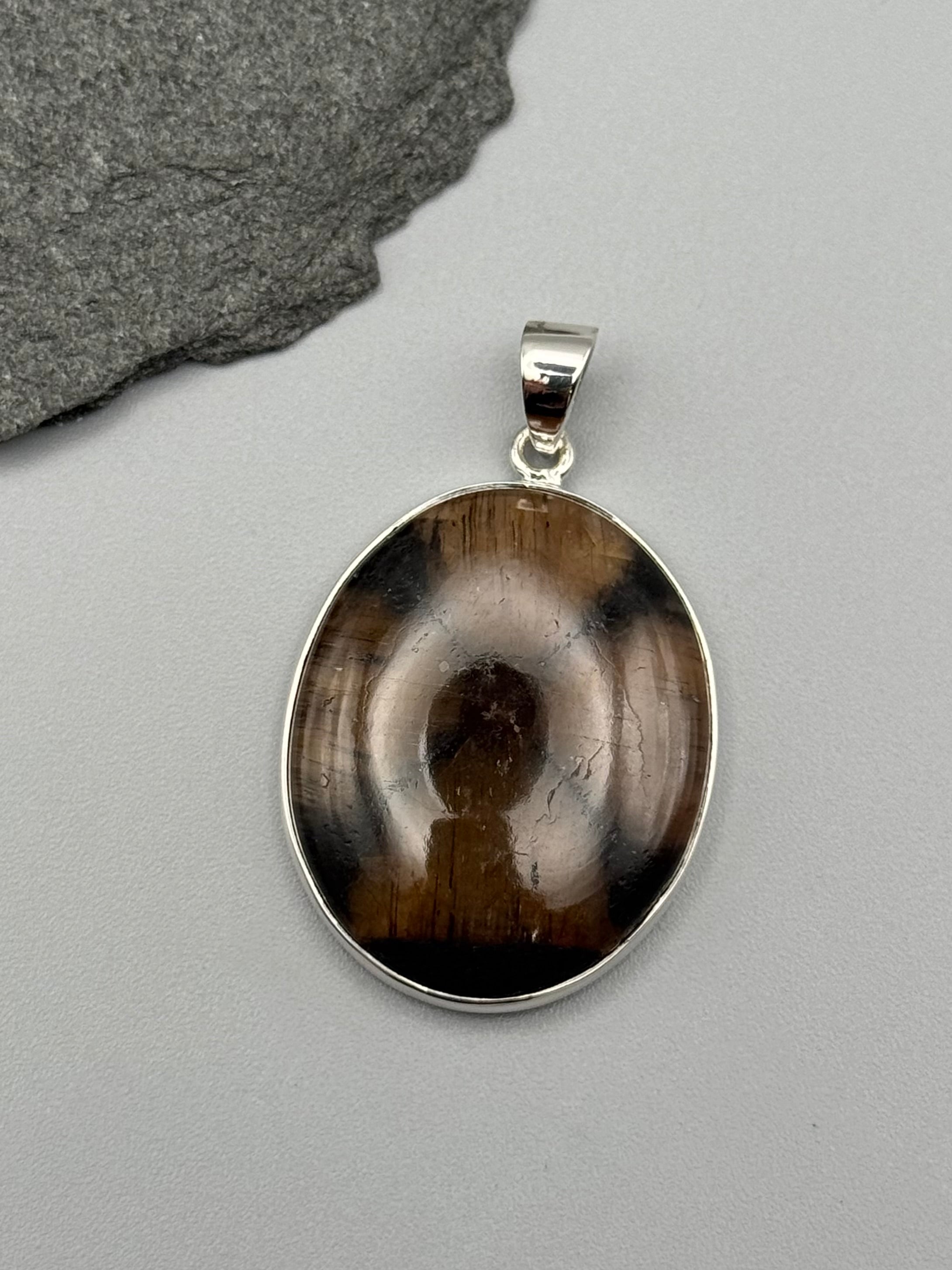 •CHIASTOLITE - OVAL• sterling silver pendant