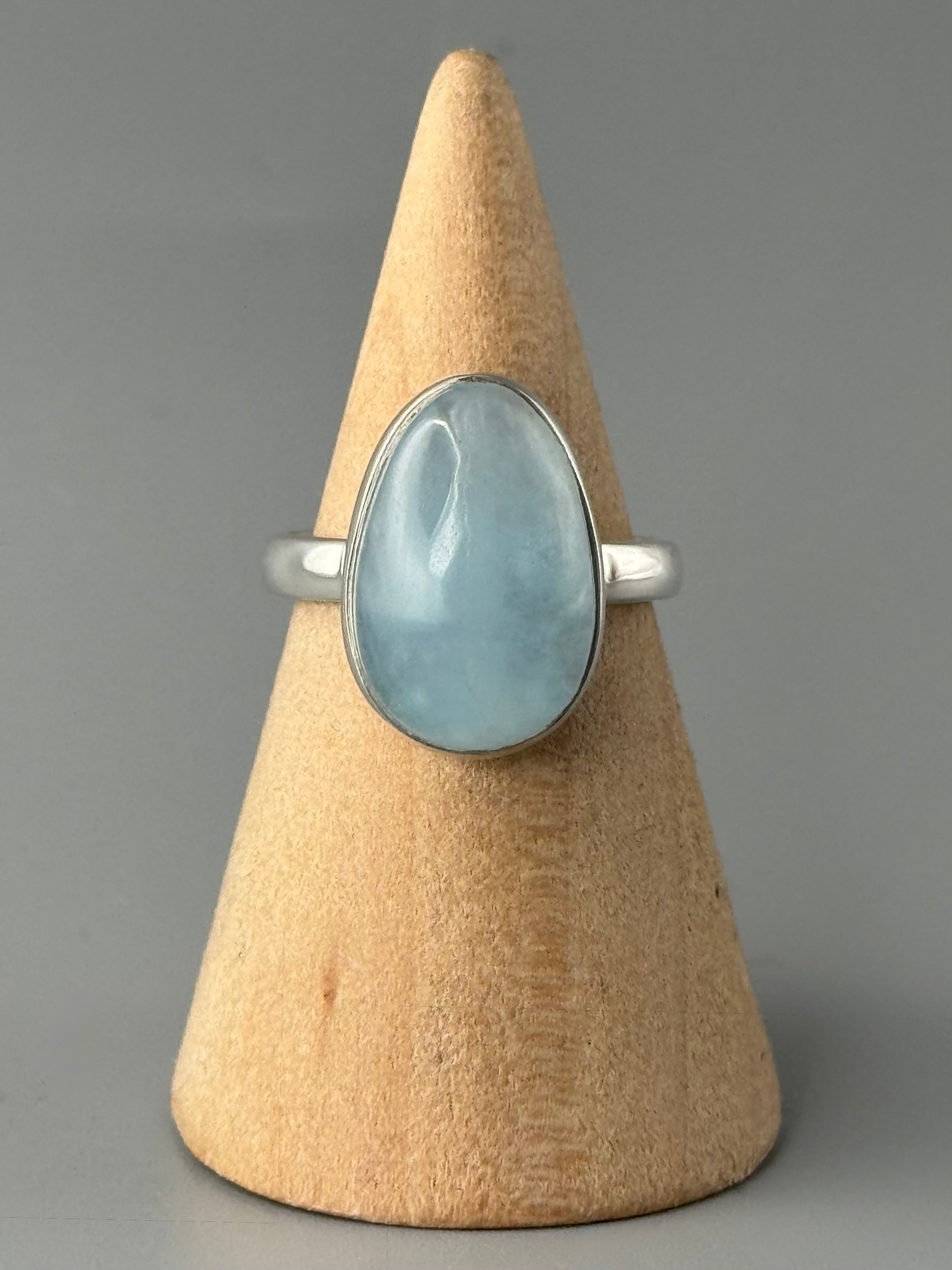 •AQUAMARINE - HUEVO• sterling silver ring (size 7)