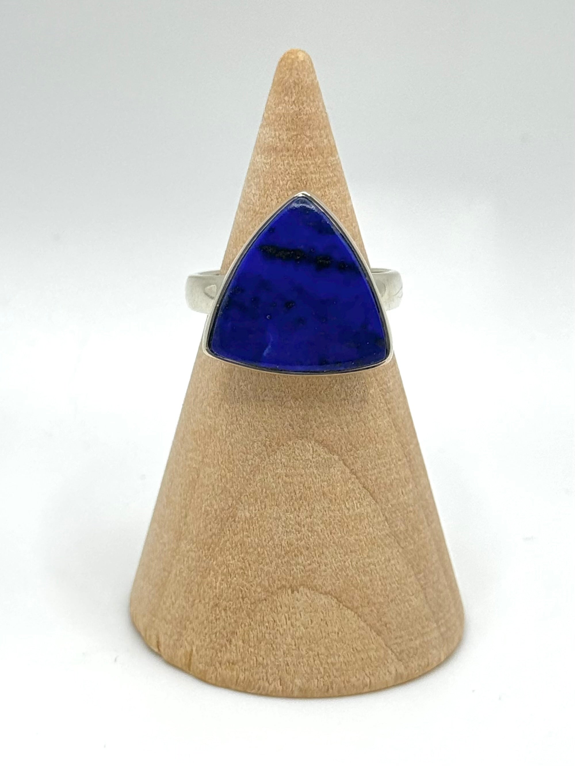 •LAPIS - LARGE ROUNDED TRIANGLE• silver ring (size 6)