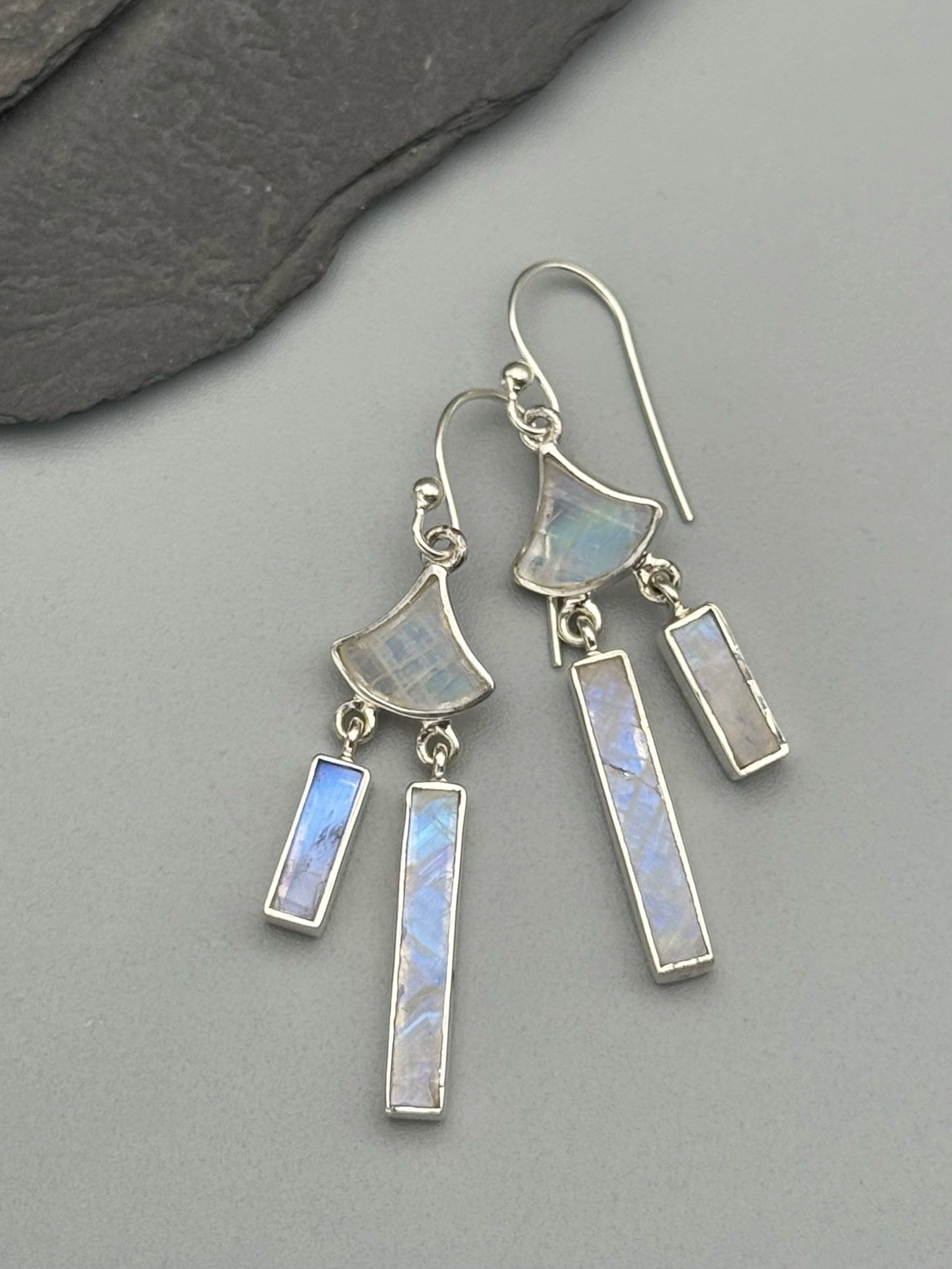•RAINBOW MOONSTONE - GINKGO DROP• silver dangle earrings