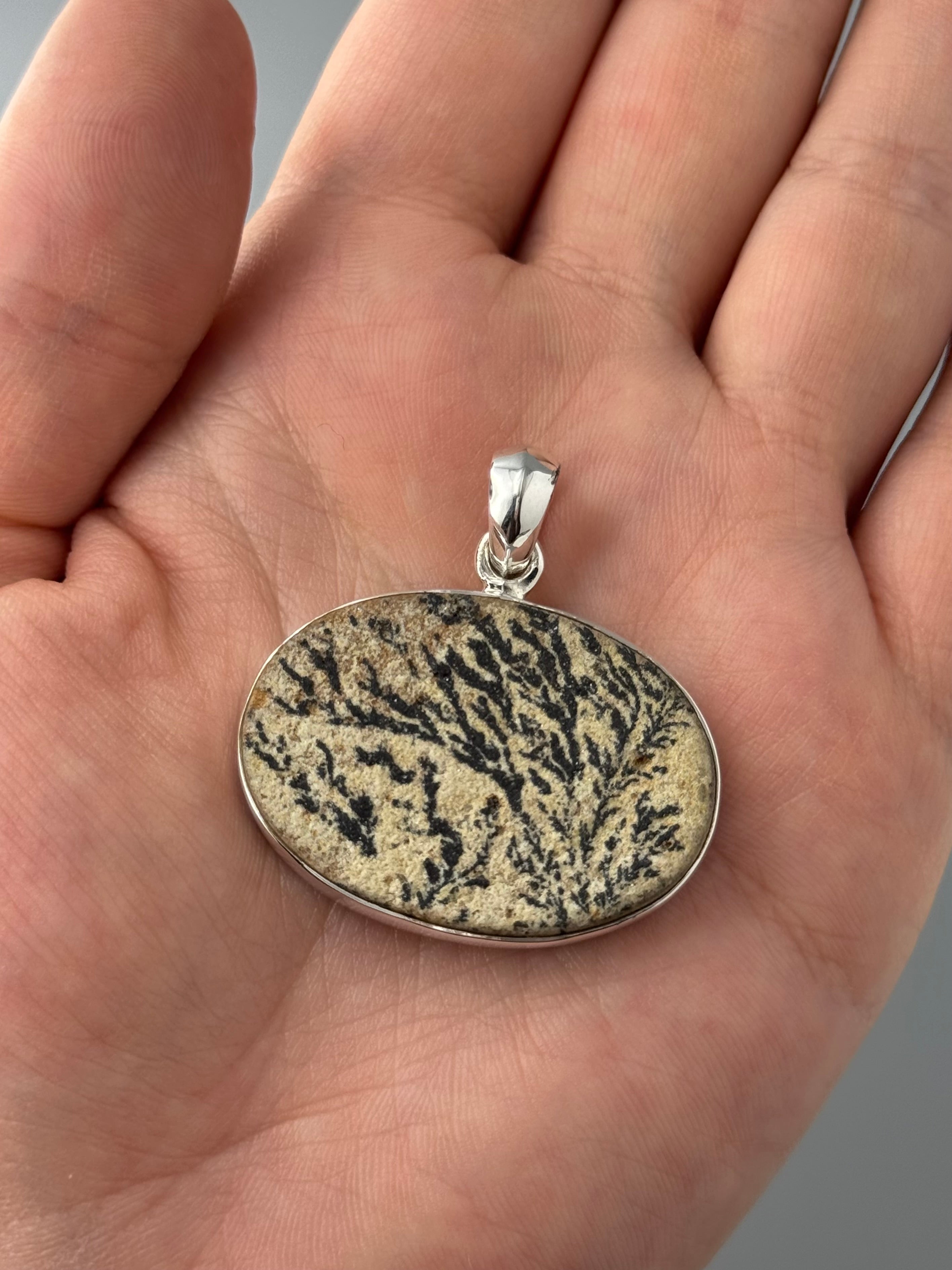 •DENDRITIC SANDSTONE - WIDE OVAL• sterling silver pendant