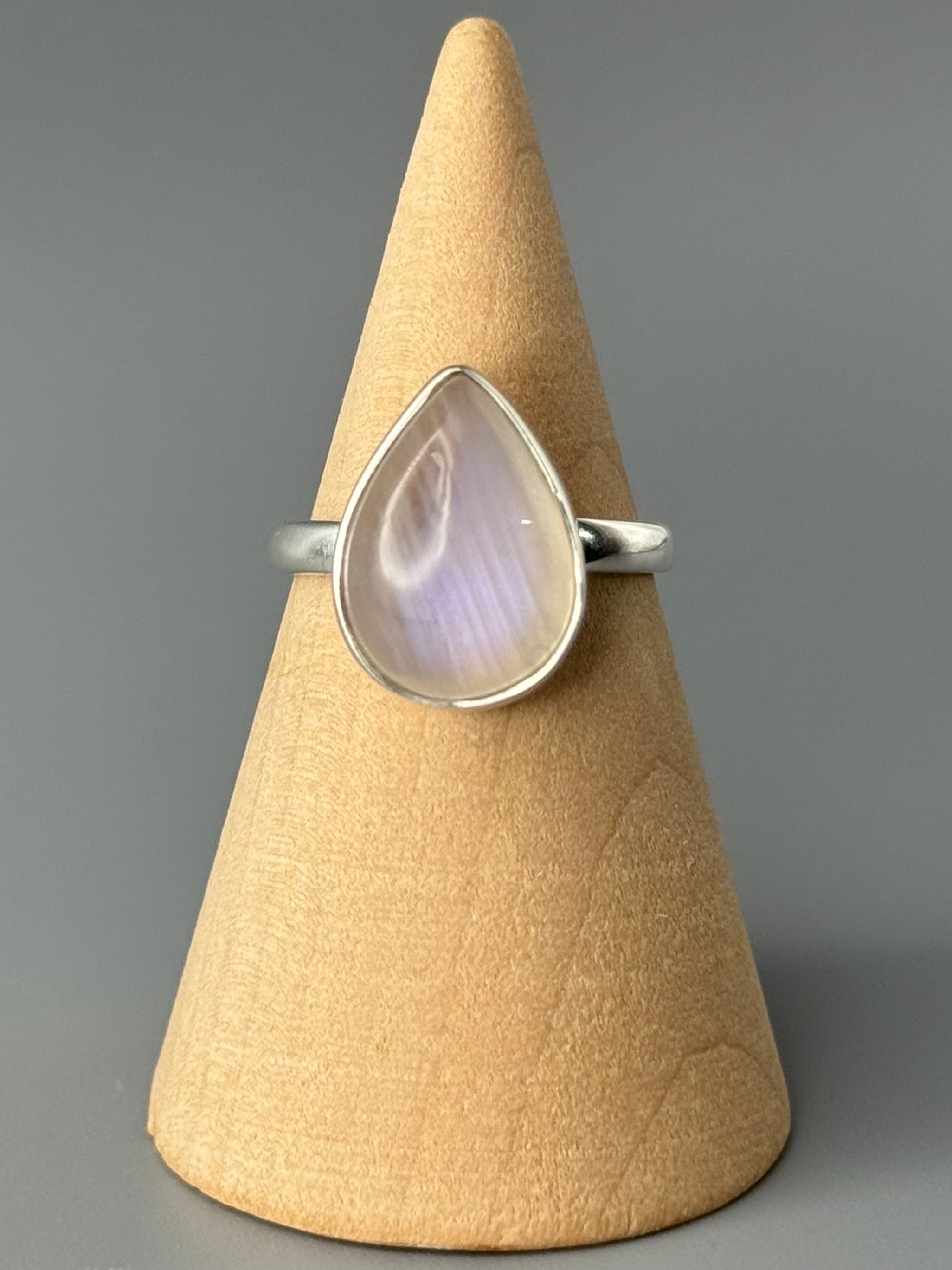 •RAINBOW MOONSTONE - SMALL TEAR - 1• simple bezel silver ring (size 6)