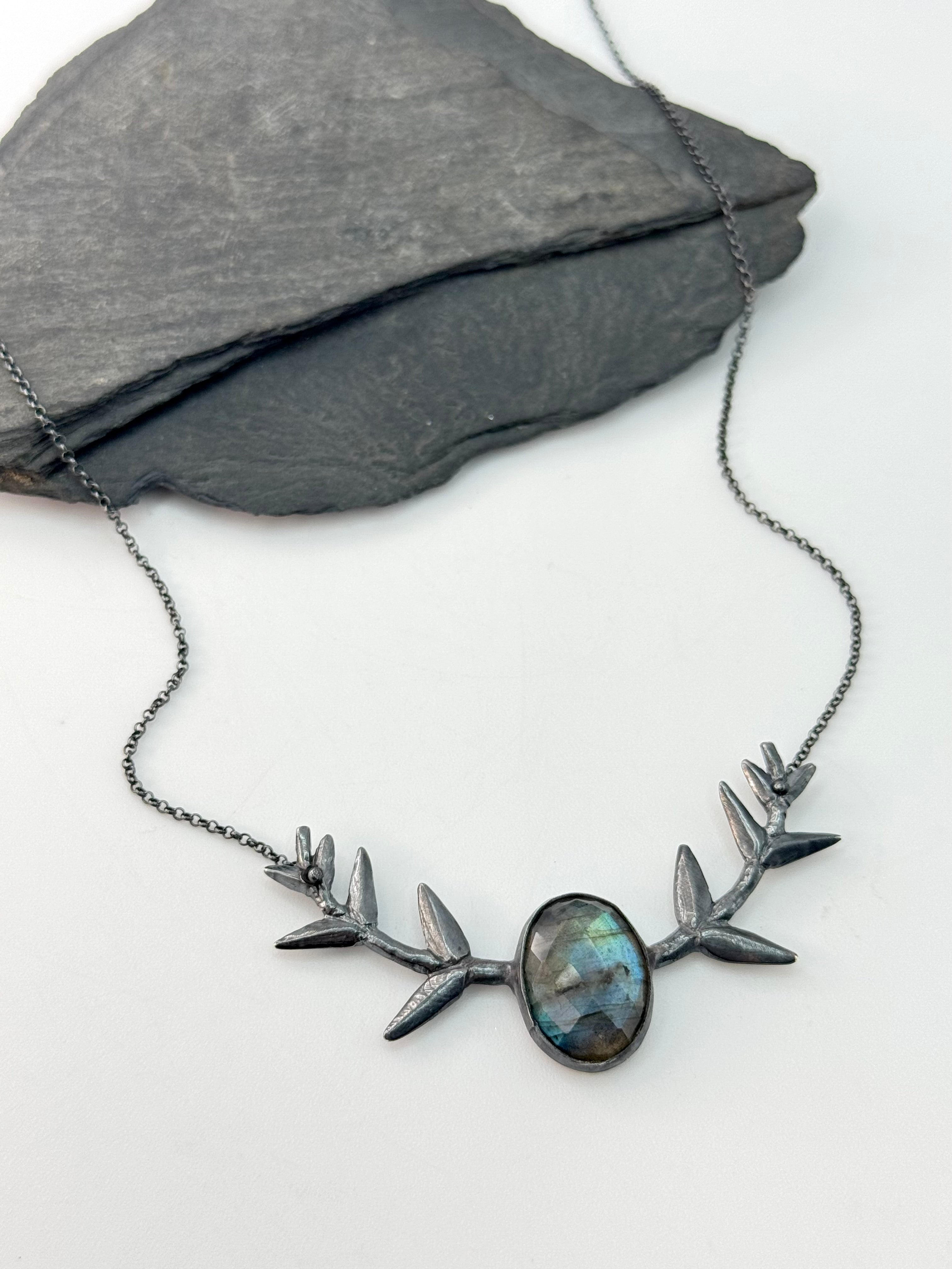 •BRANCHED OUT• labradorite + silver necklace (16" long)