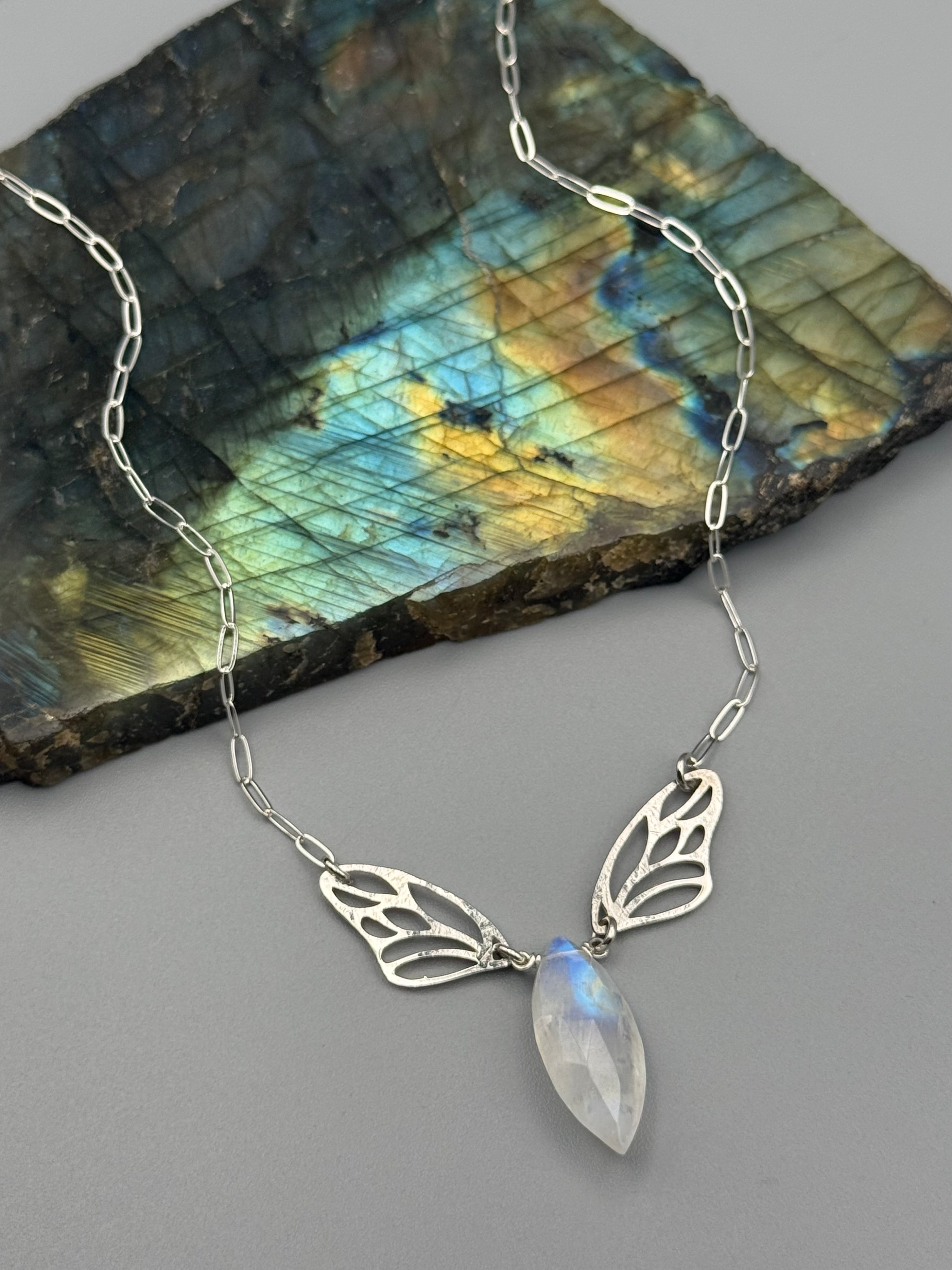 •METAMORPH• faceted rainbow moonstone + silver necklace (18"-20" long)