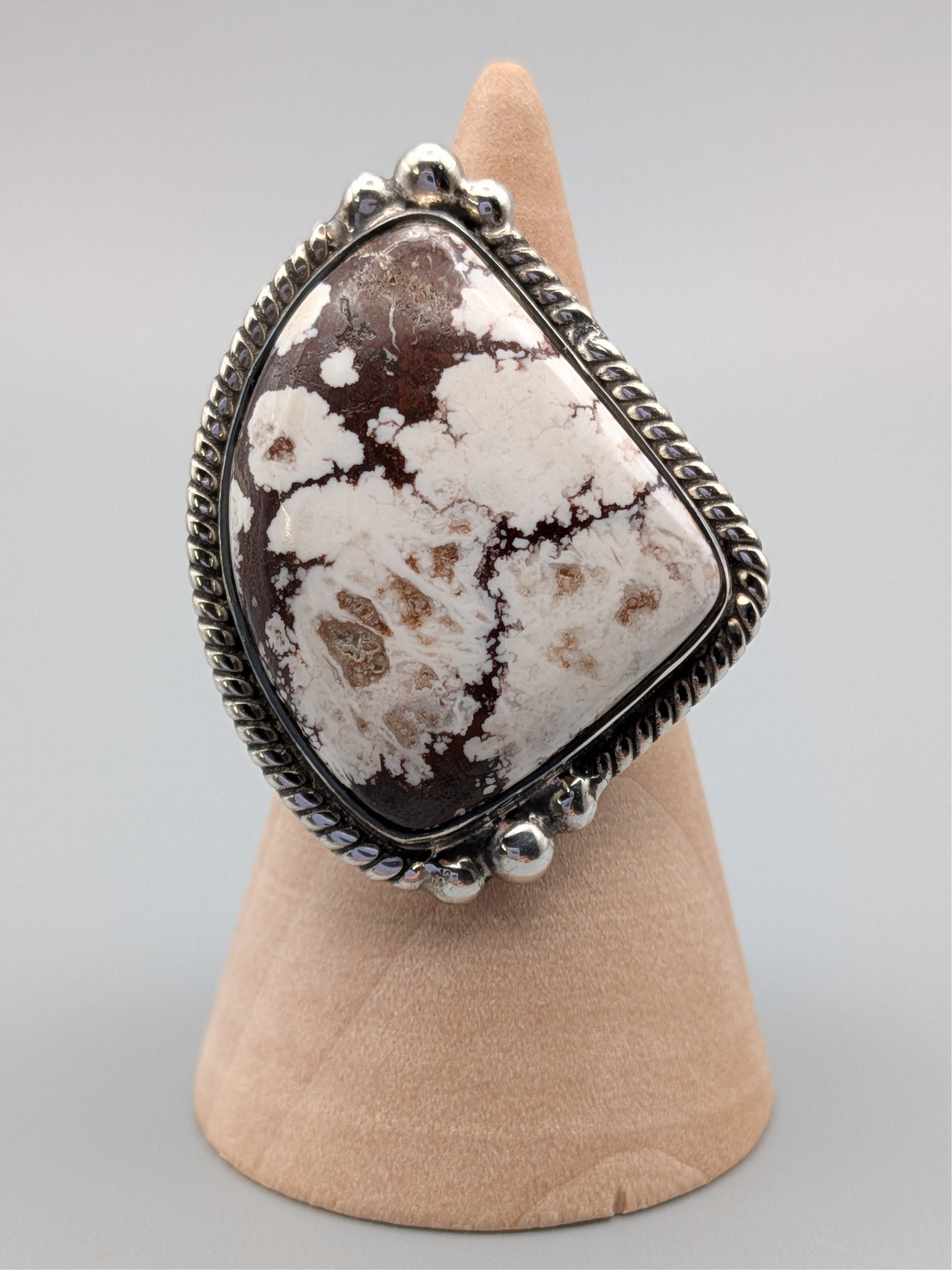 •HOWLITE - FREEFORM• rope + dot bezel silver ring (size 8.75)