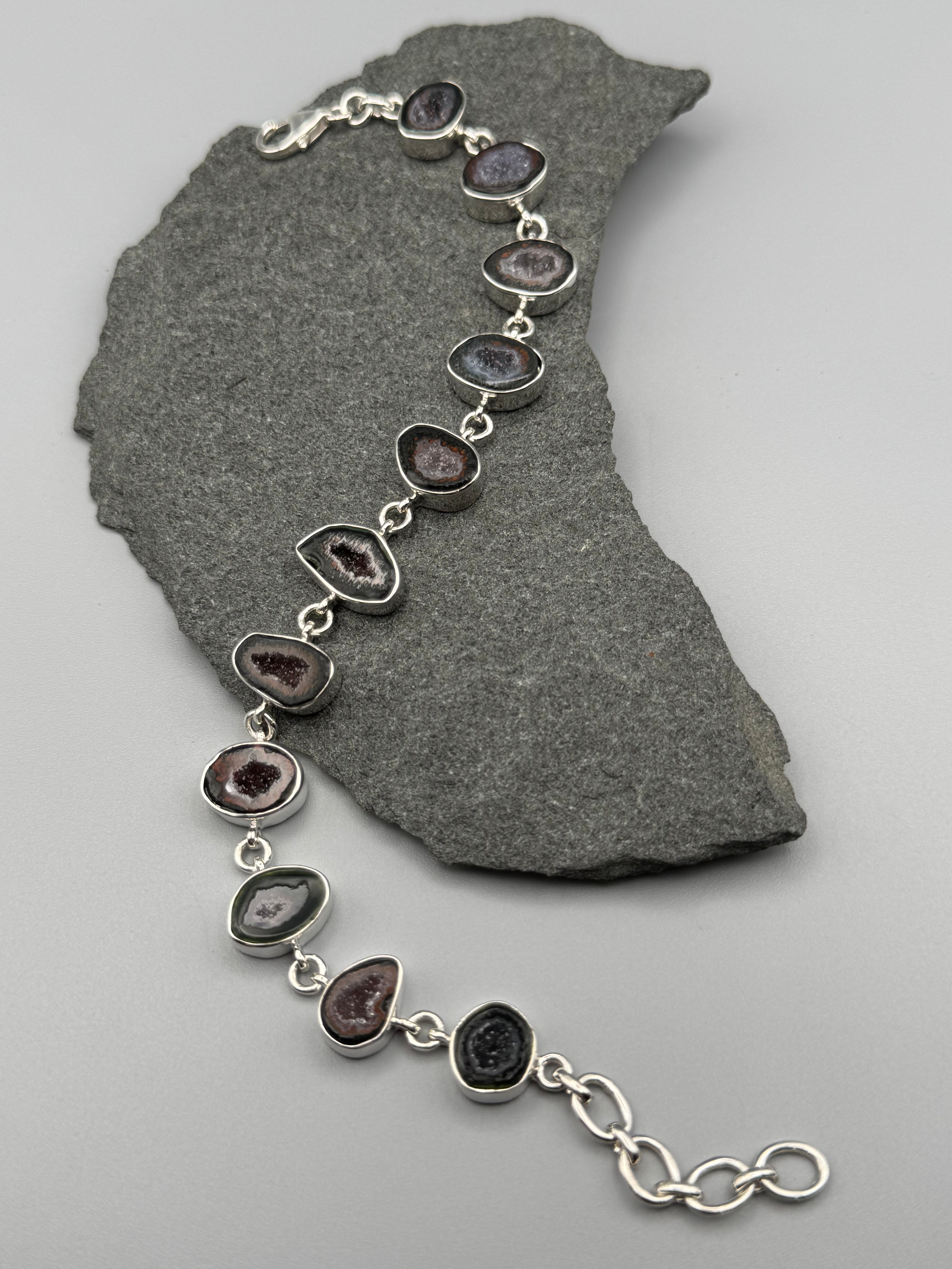•COCONUT DRUZY• linked silver bracelet (8" - 9.25")