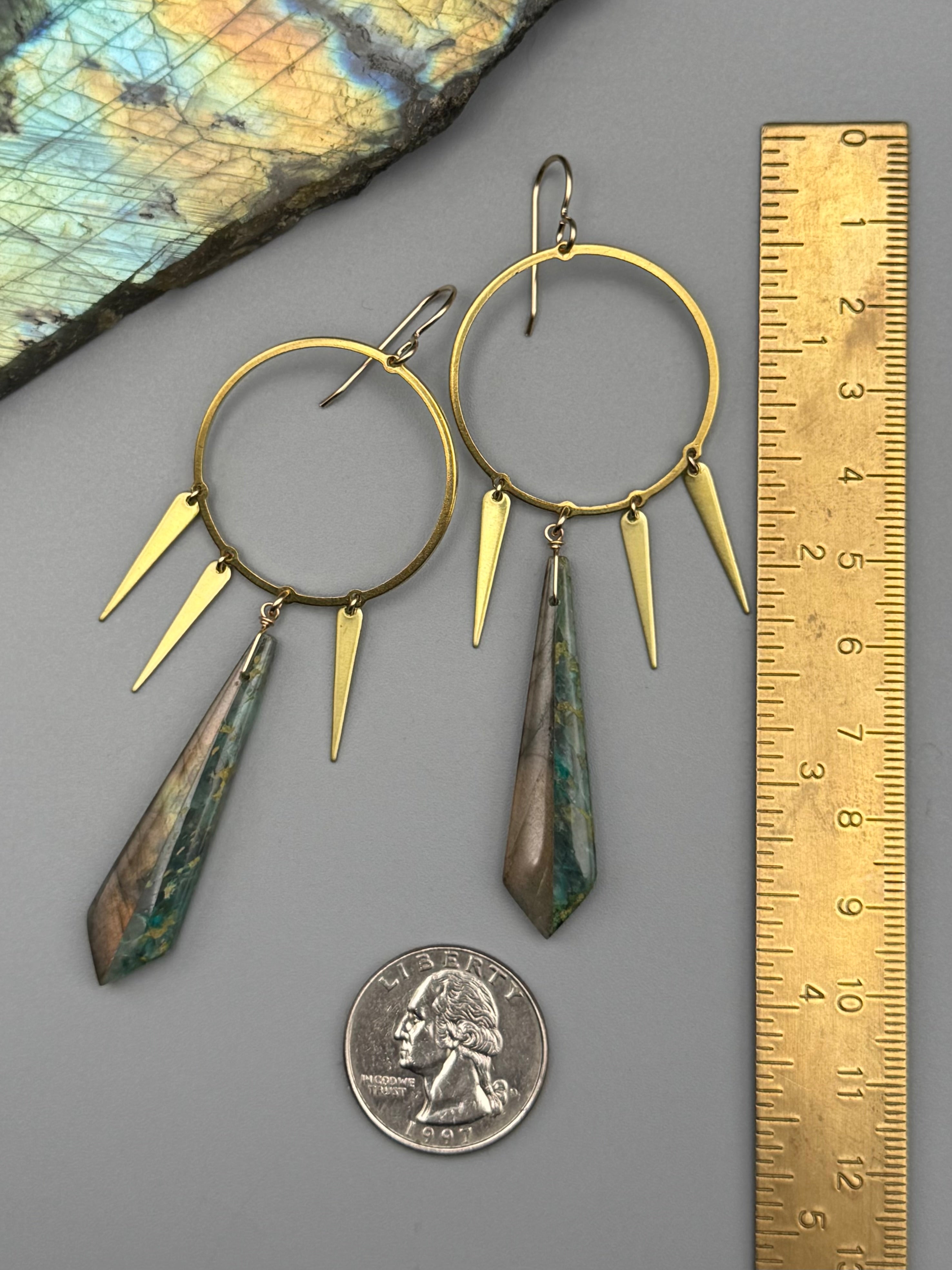 •HOOP DANCE• intarsia + gold earrings