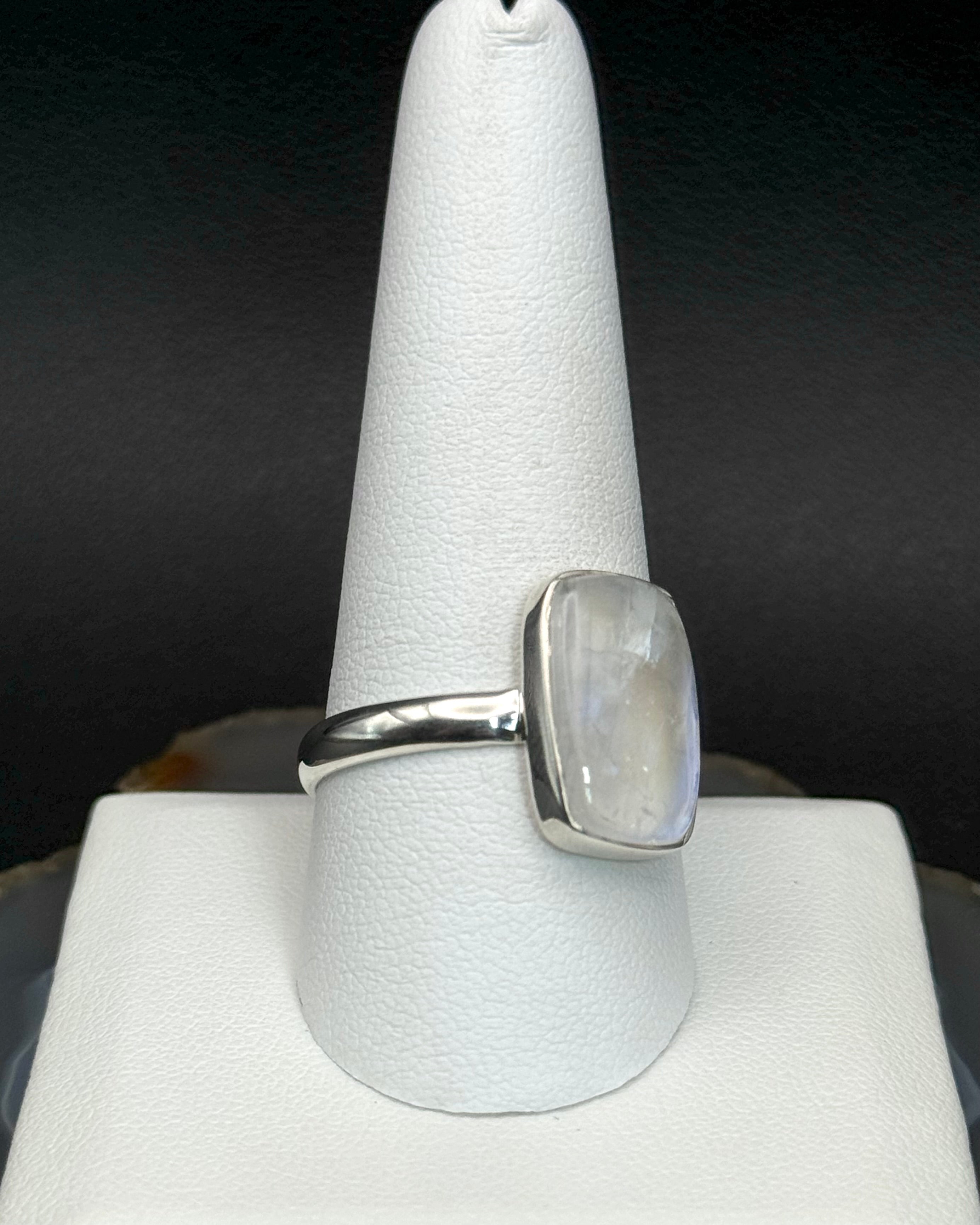 •RAINBOW MOONSTONE - LARGE SOFT RECTANGLE• silver ring (size 11)