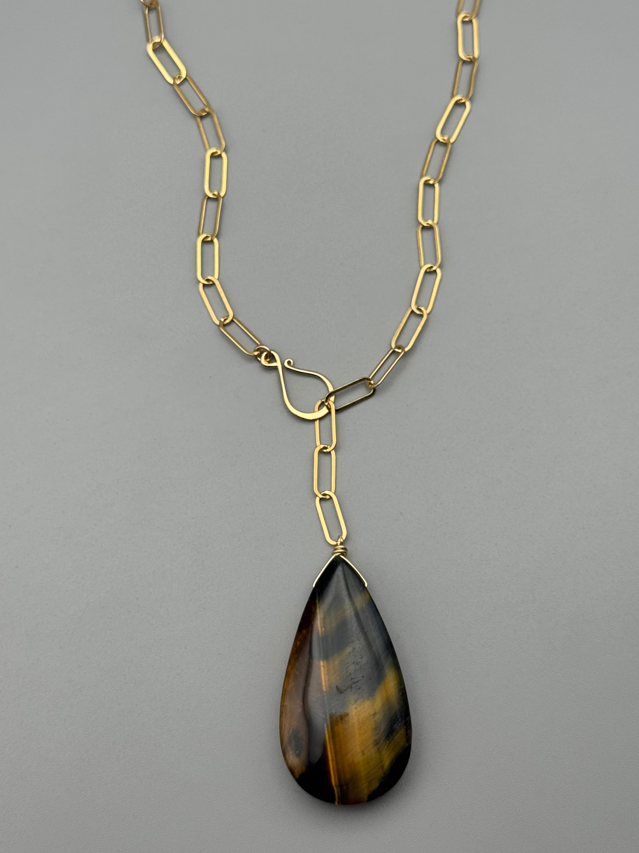 •LINKED• hawk eye + gold necklace (ADJ to 19")