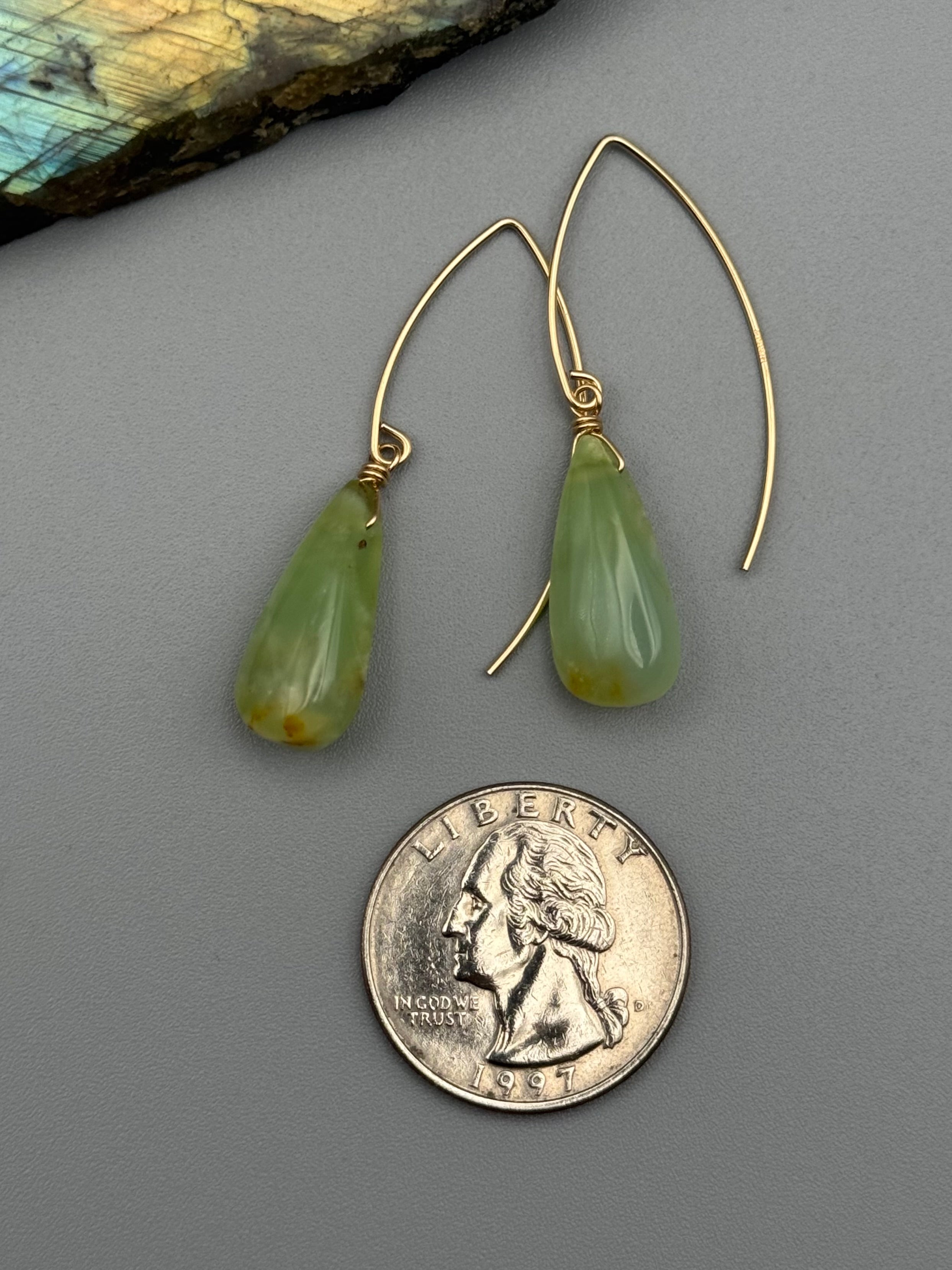 •STRAY• chrysoprase tear + gold earrings