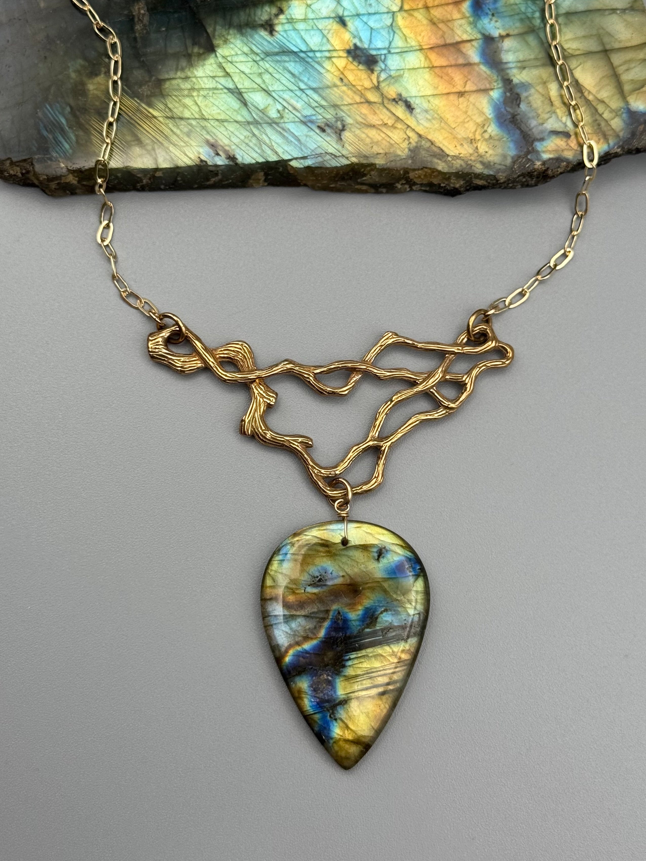 •TSIN• labradorite spear tear + gold necklace (18"-20" long)
