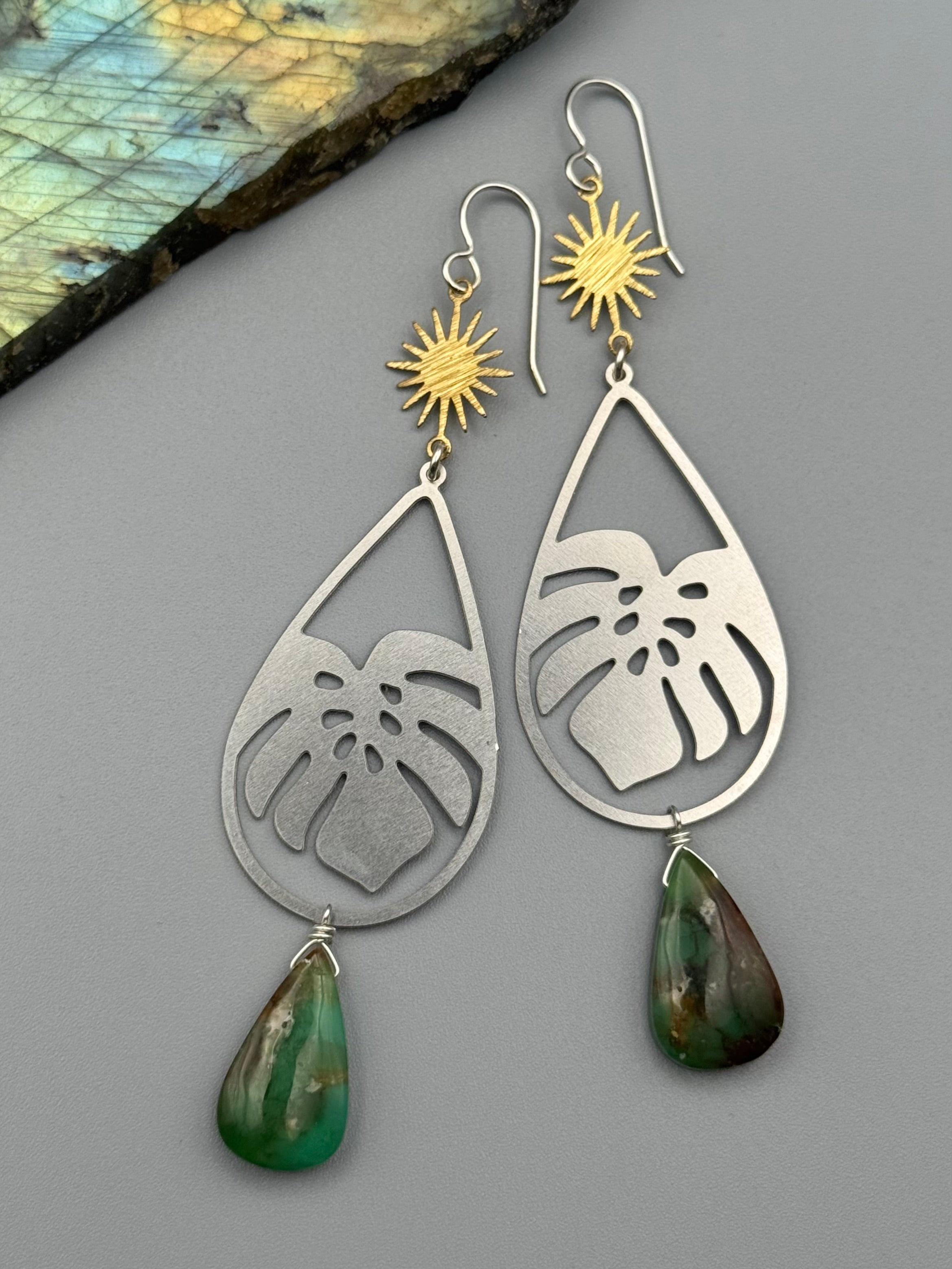 •MONSTERA SOL• chrysoprase tear + mixed metal earrings