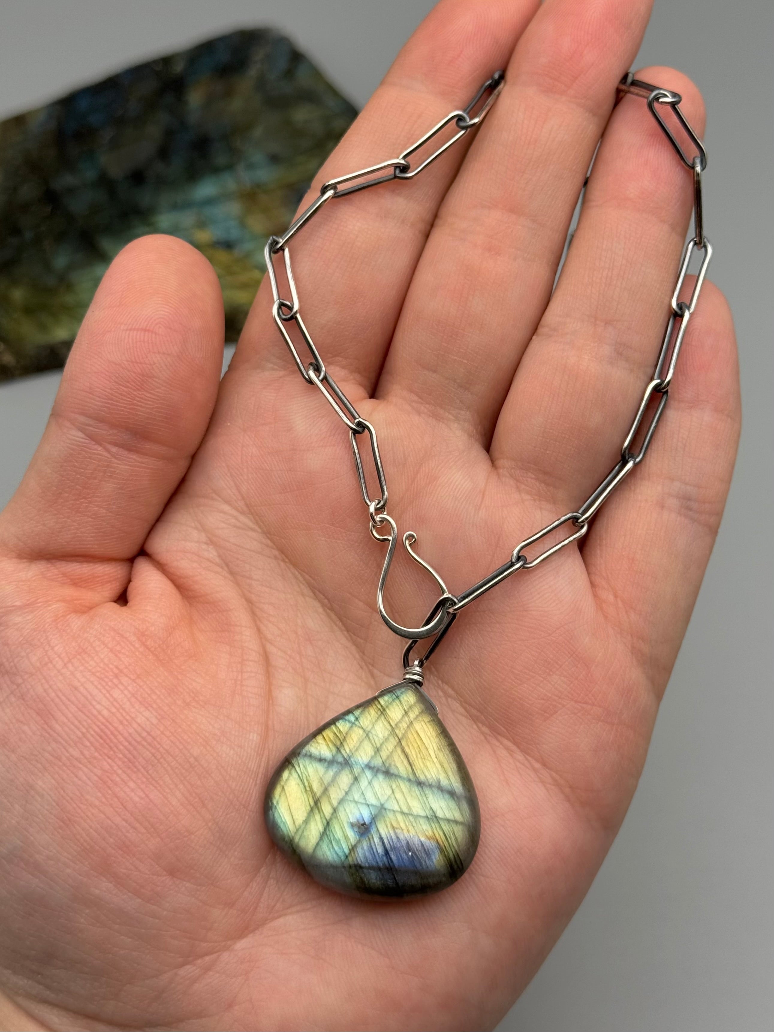 •LINKED• labradorite + oxidized silver necklace (ADJ to 19")