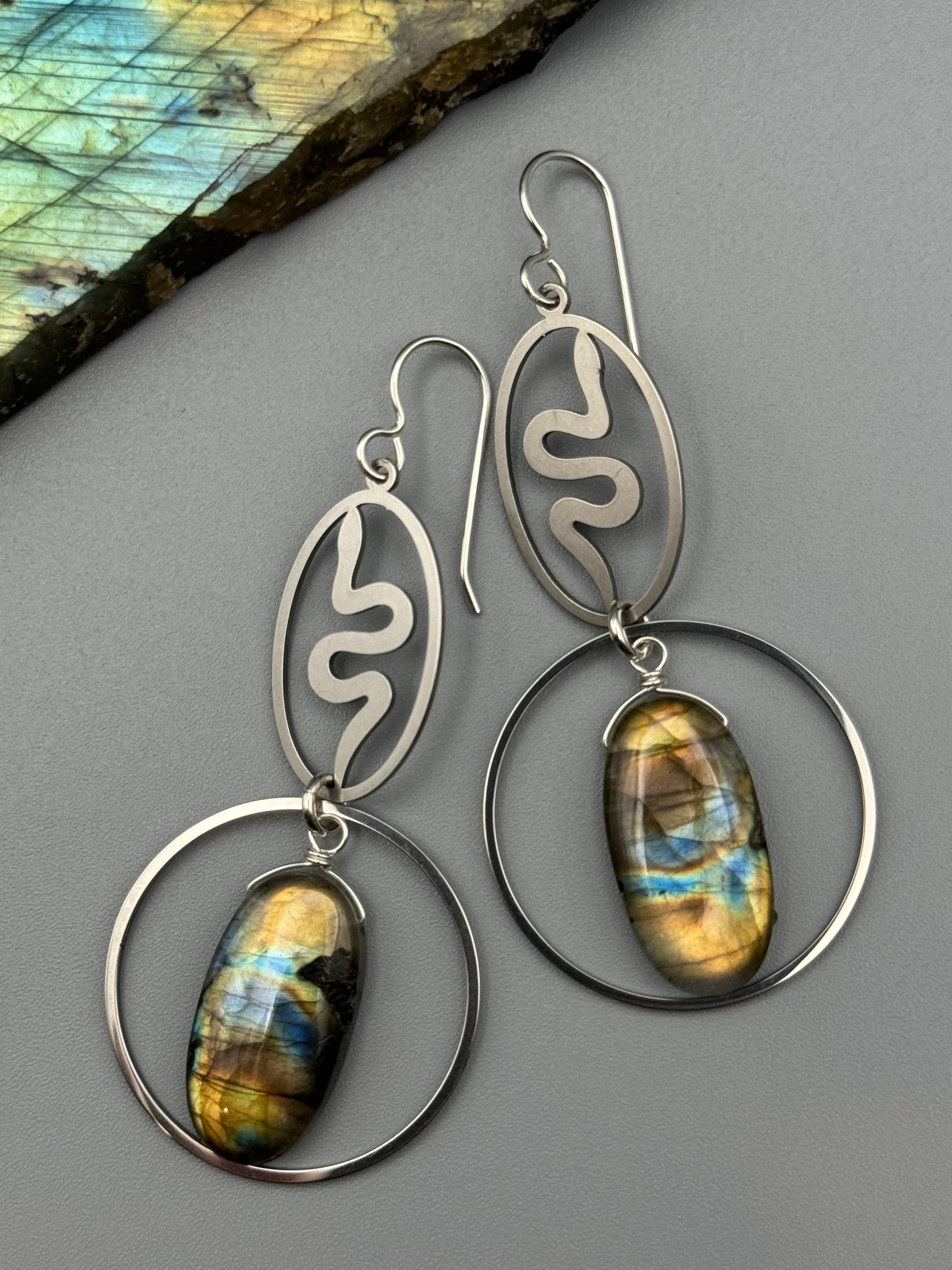 •SLITHER• labradorite oval + silver earrings