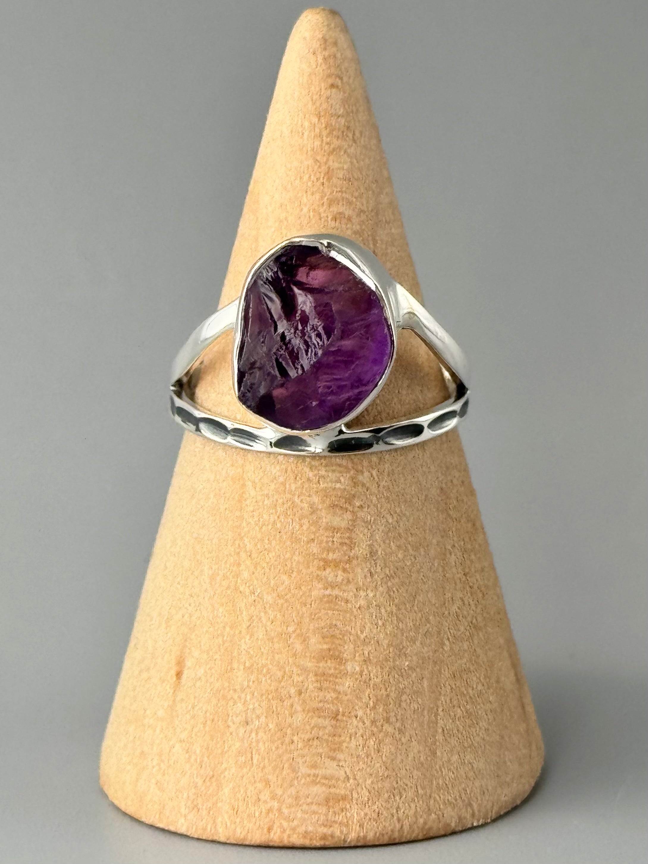 •AMETHYST - UNDERSCORE• split band silver ring (various sizes)