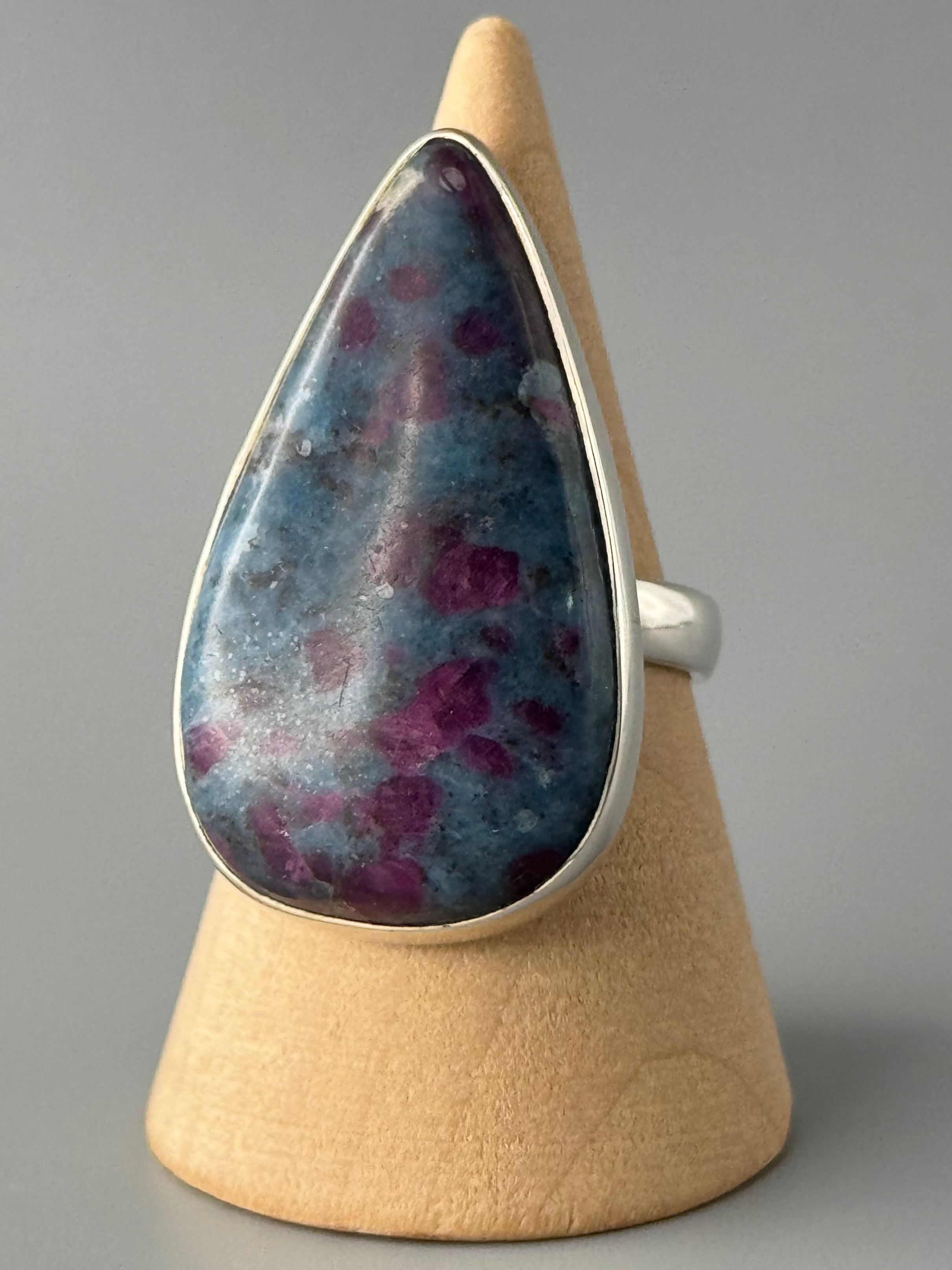 •RUBY KYANITE - TEAR• simple bezel silver ring (size 9)