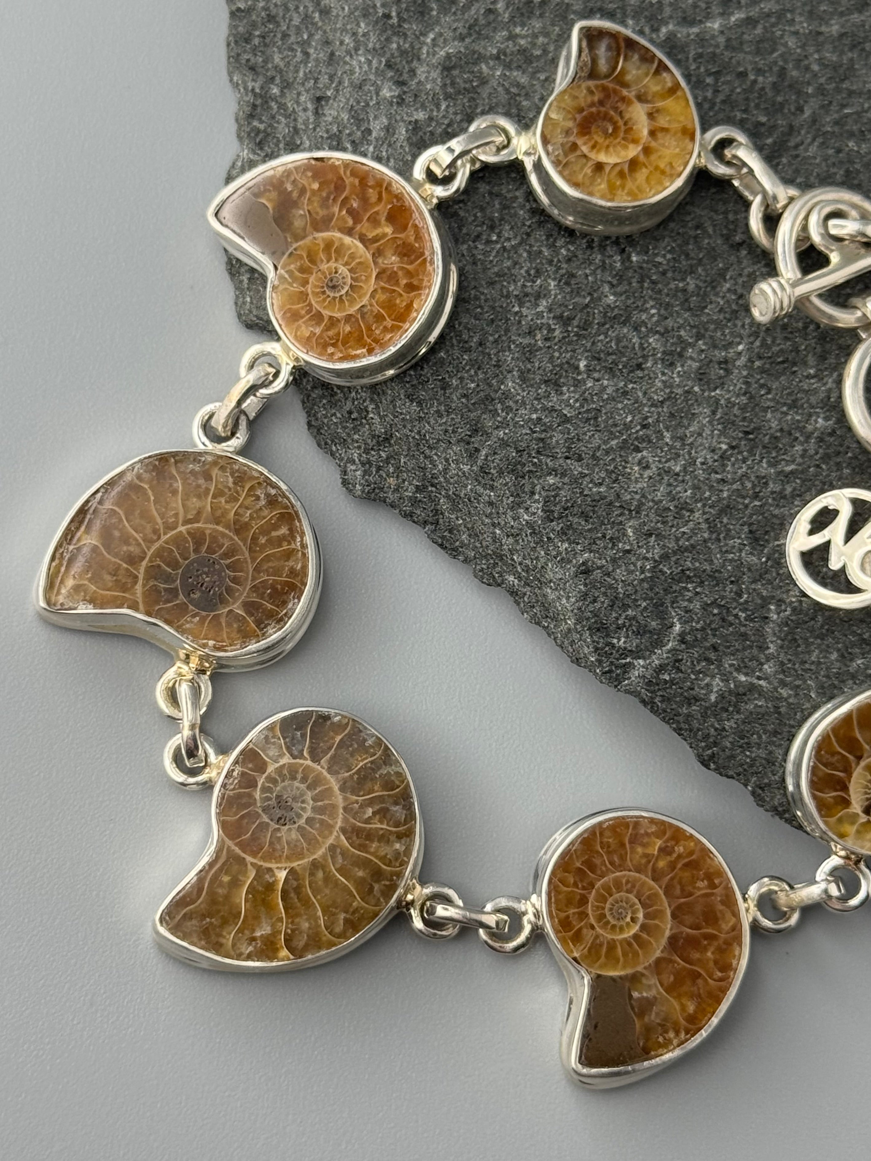 •AMMONITE• linked silver bracelet (6.75" - 8")