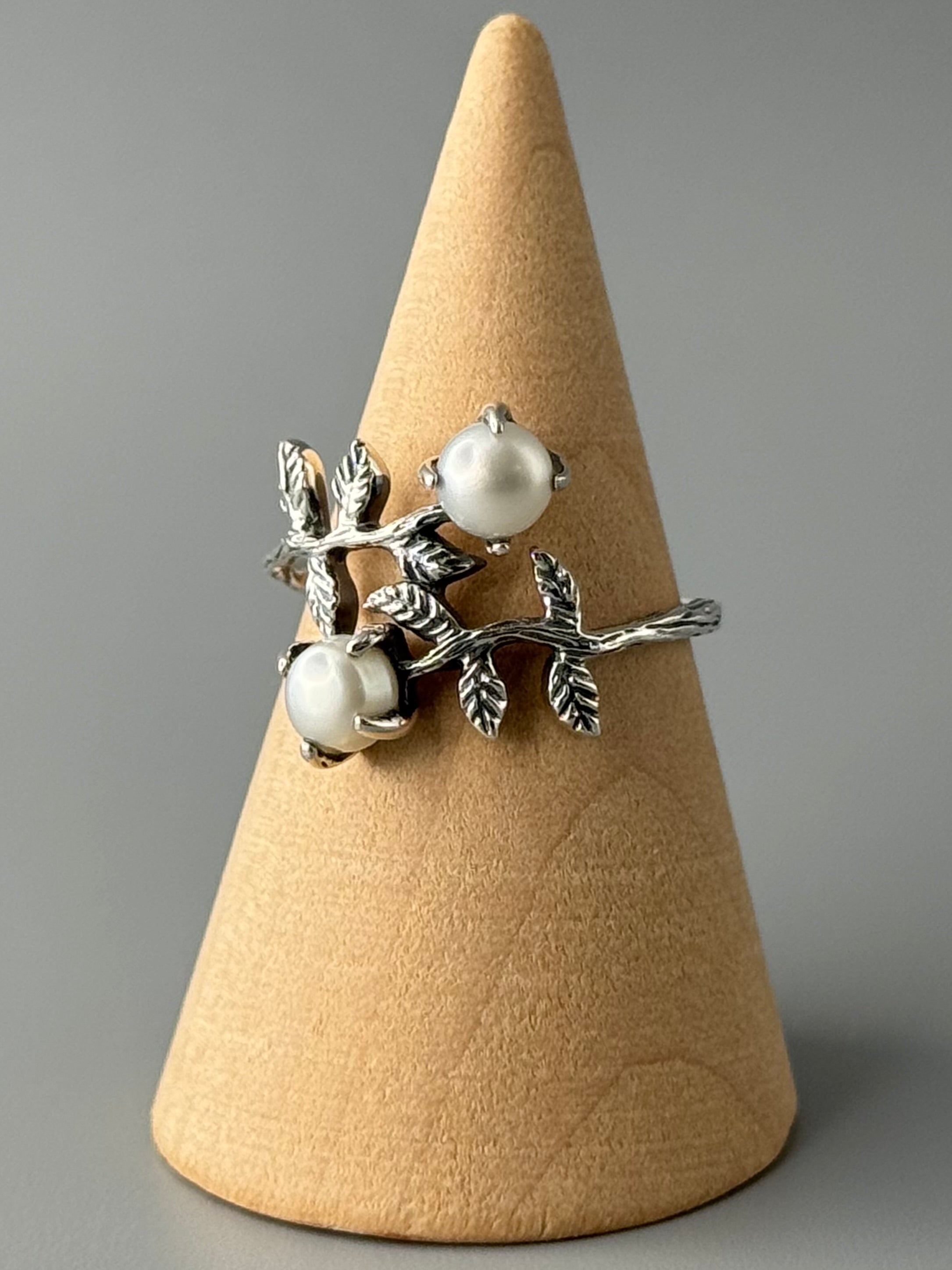 •SOUTH SEA PEARL - LIANA• prong set silver ring (various sizes)