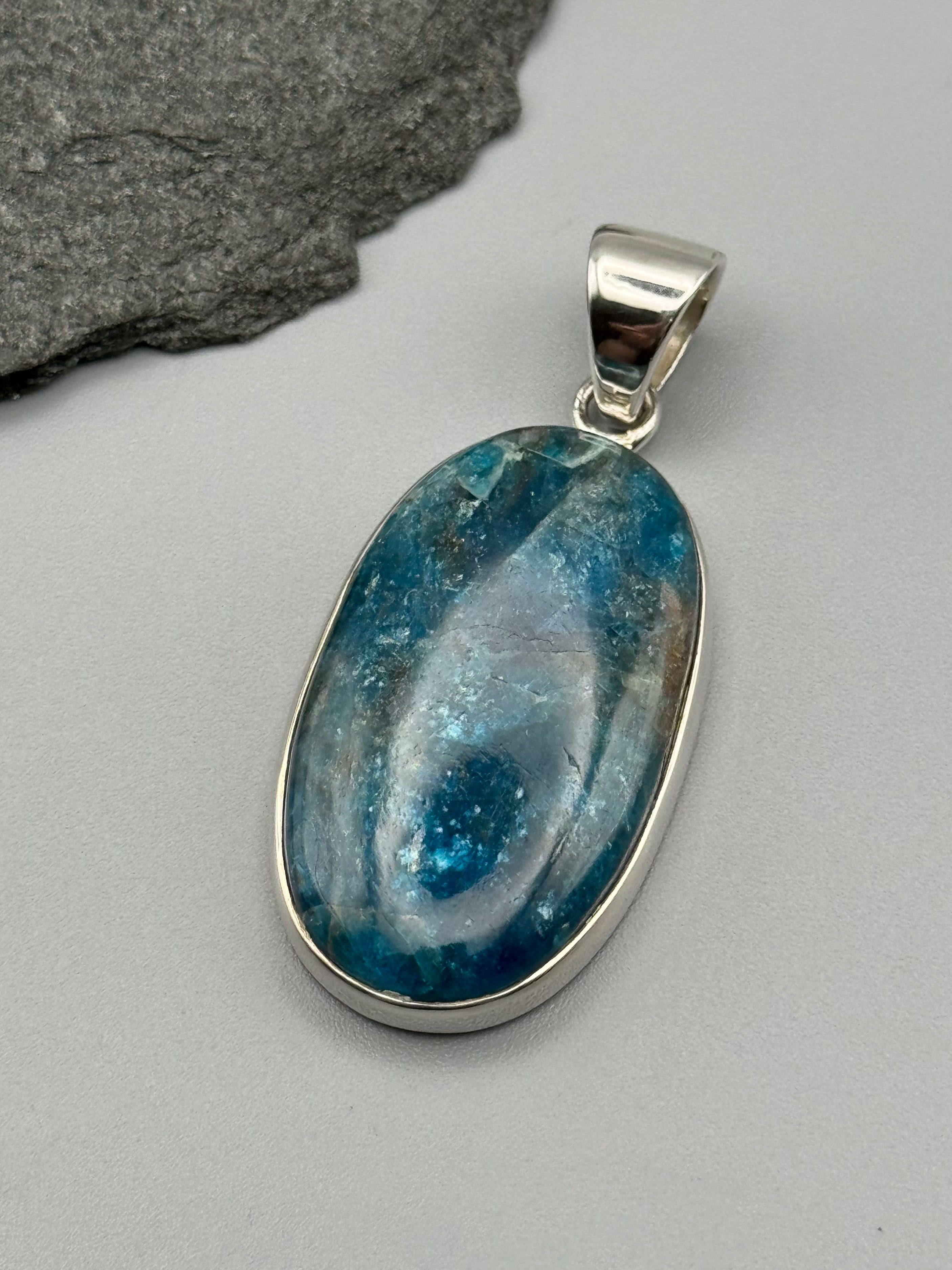 •BLUE APATITE - OVAL• sterling silver pendant