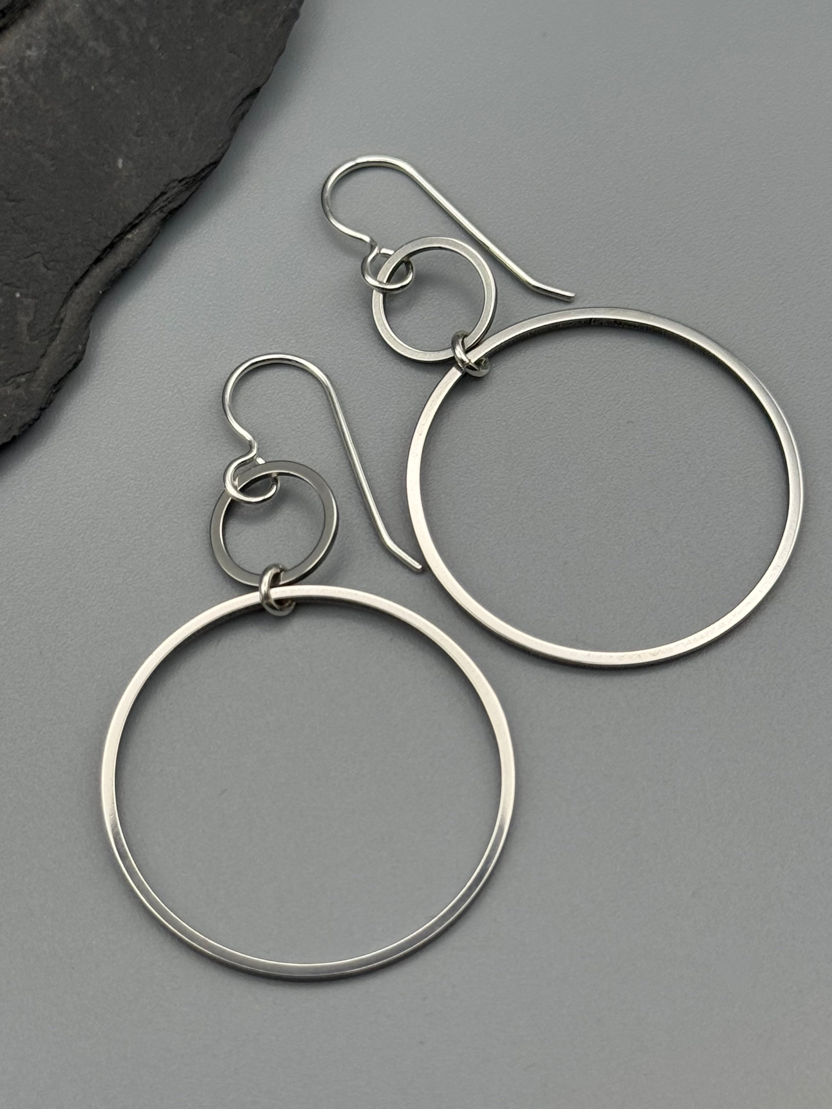 •EQUA-ORBIT MEDIUM• silver dangle earrings