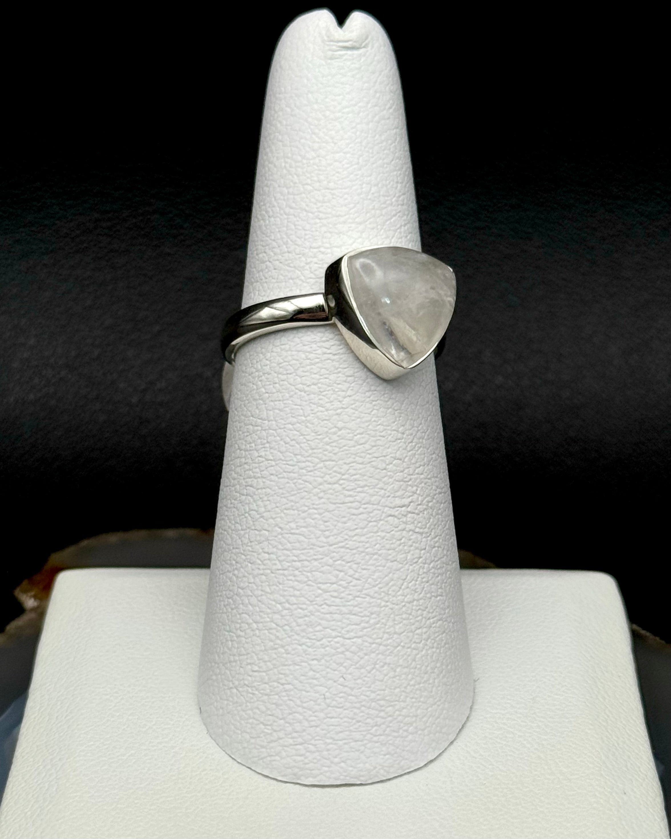 •RAINBOW MOONSTONE - MEDIUM ROUND TRIANGLE• silver ring (size 6.25)