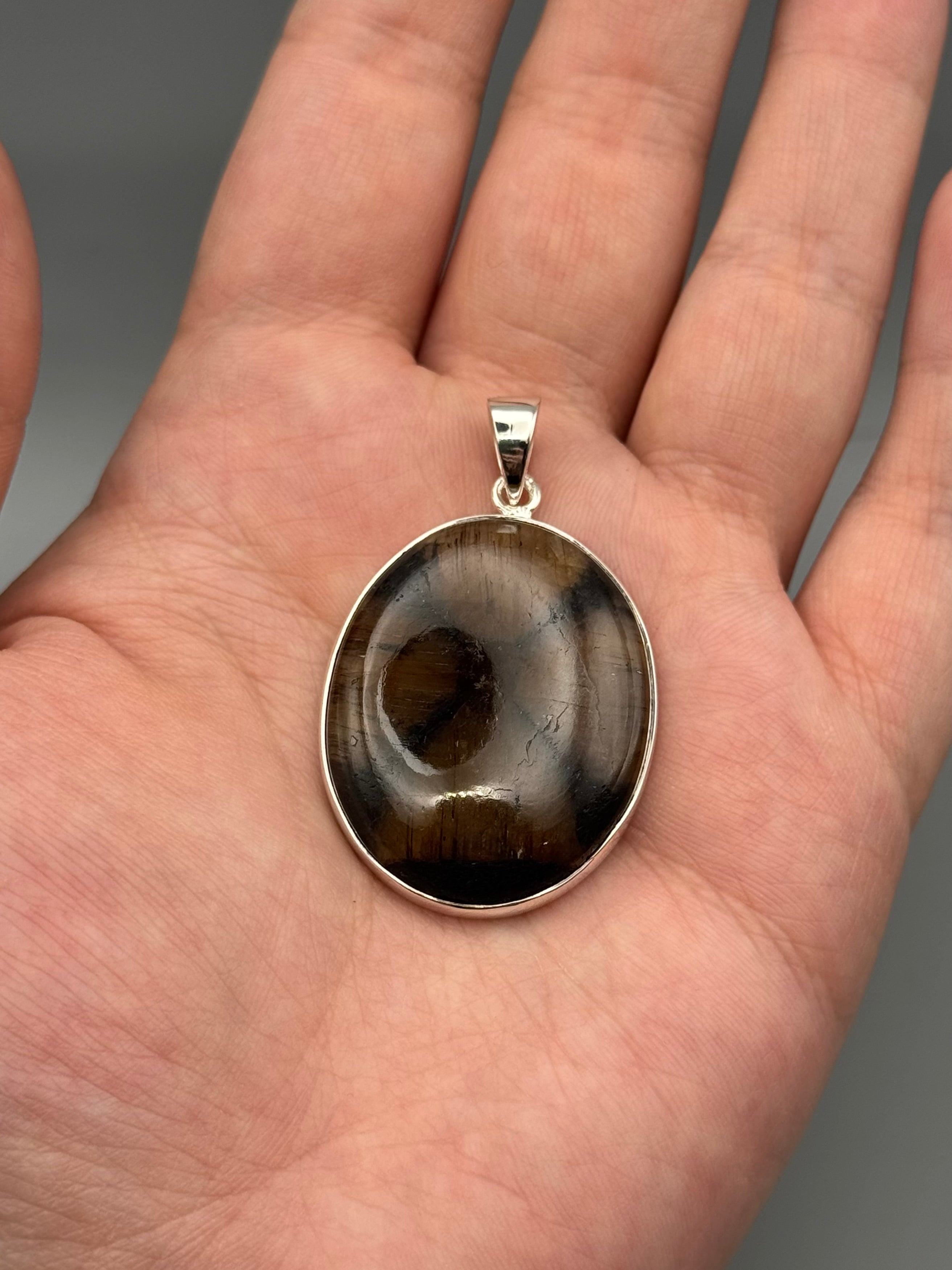 •CHIASTOLITE - OVAL• sterling silver pendant