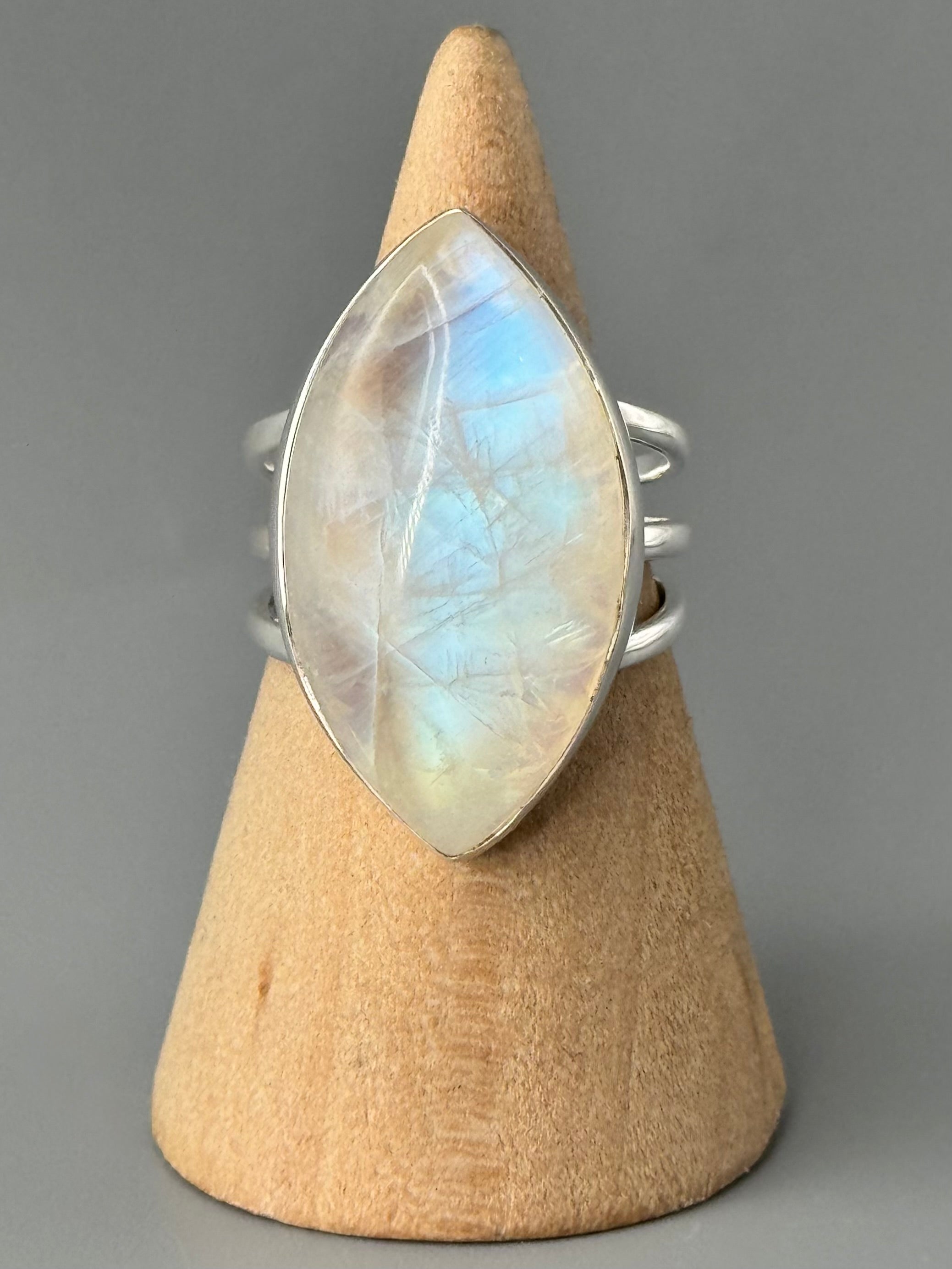 •RAINBOW MOONSTONE - MARQUISE• split band silver ring (various sizes)