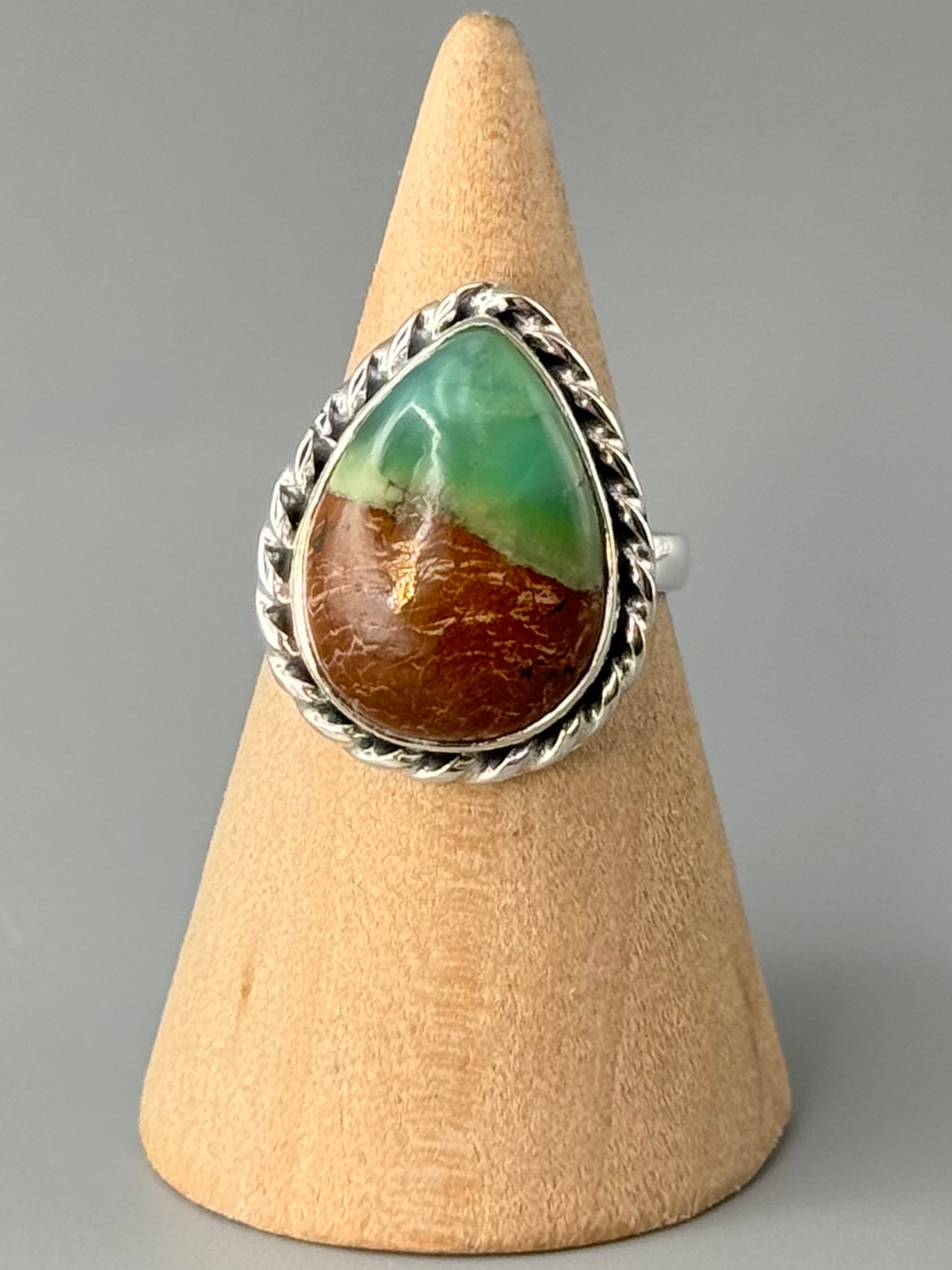 •CHRYSOPRASE - TWINE TEAR• sterling silver ring (size 7)