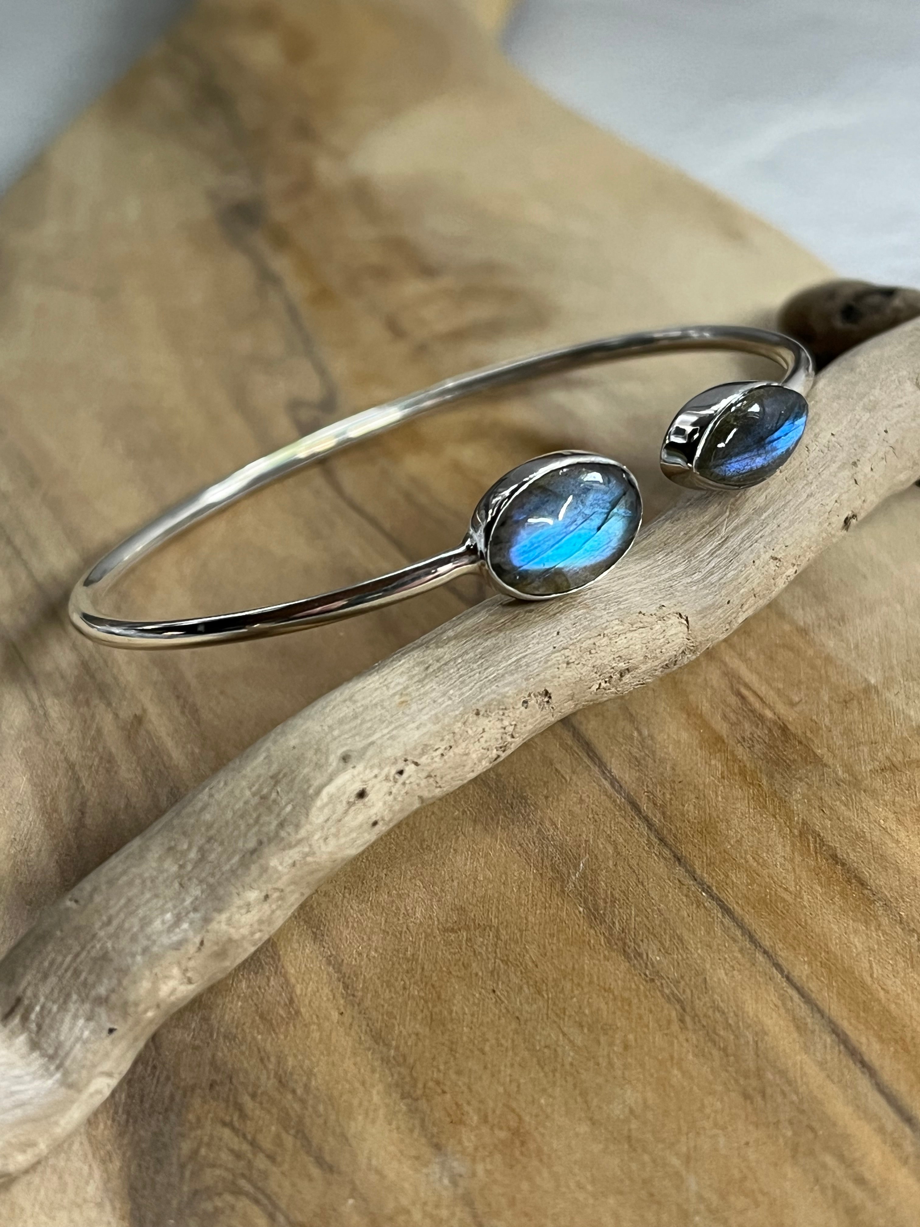 •OVAL + EYE• labradorite + silver twist-on cuff bracelet