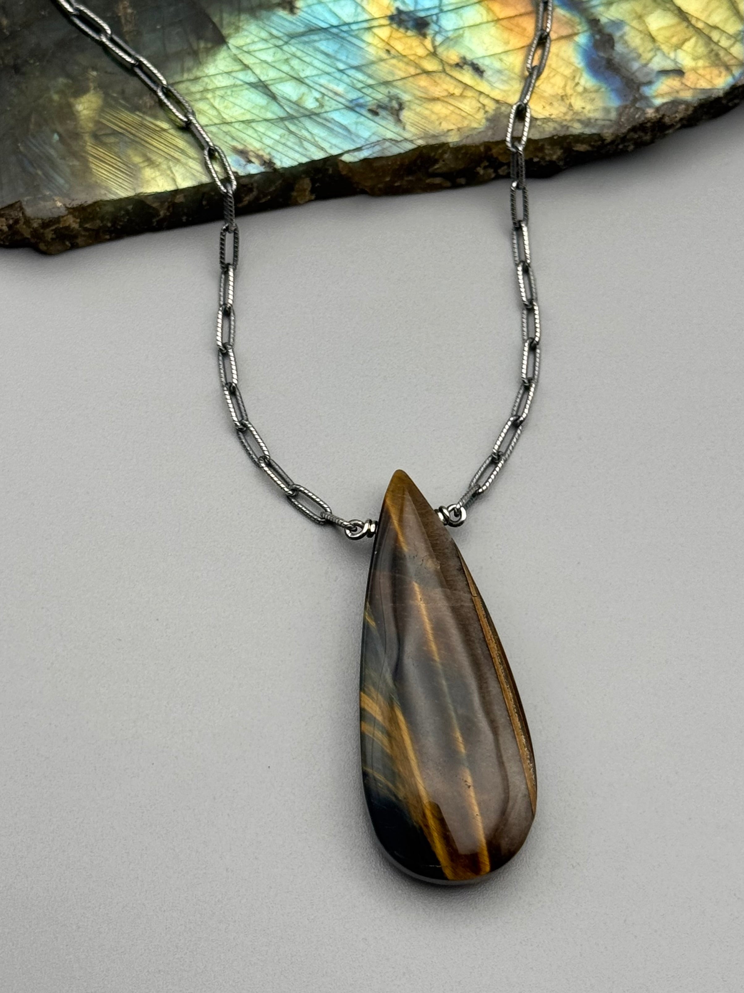 •AEON• hawk eye + silver necklace (18"-20" long)