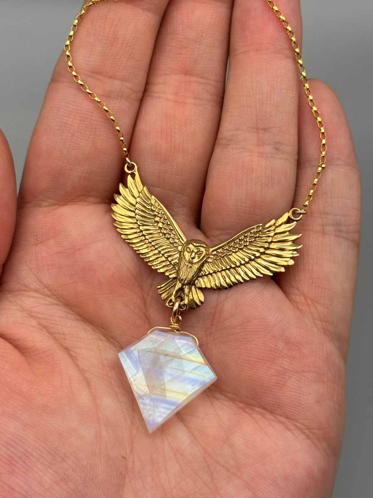 •NOCTURNA• rainbow moonstone + gold necklace (16"-18" long)