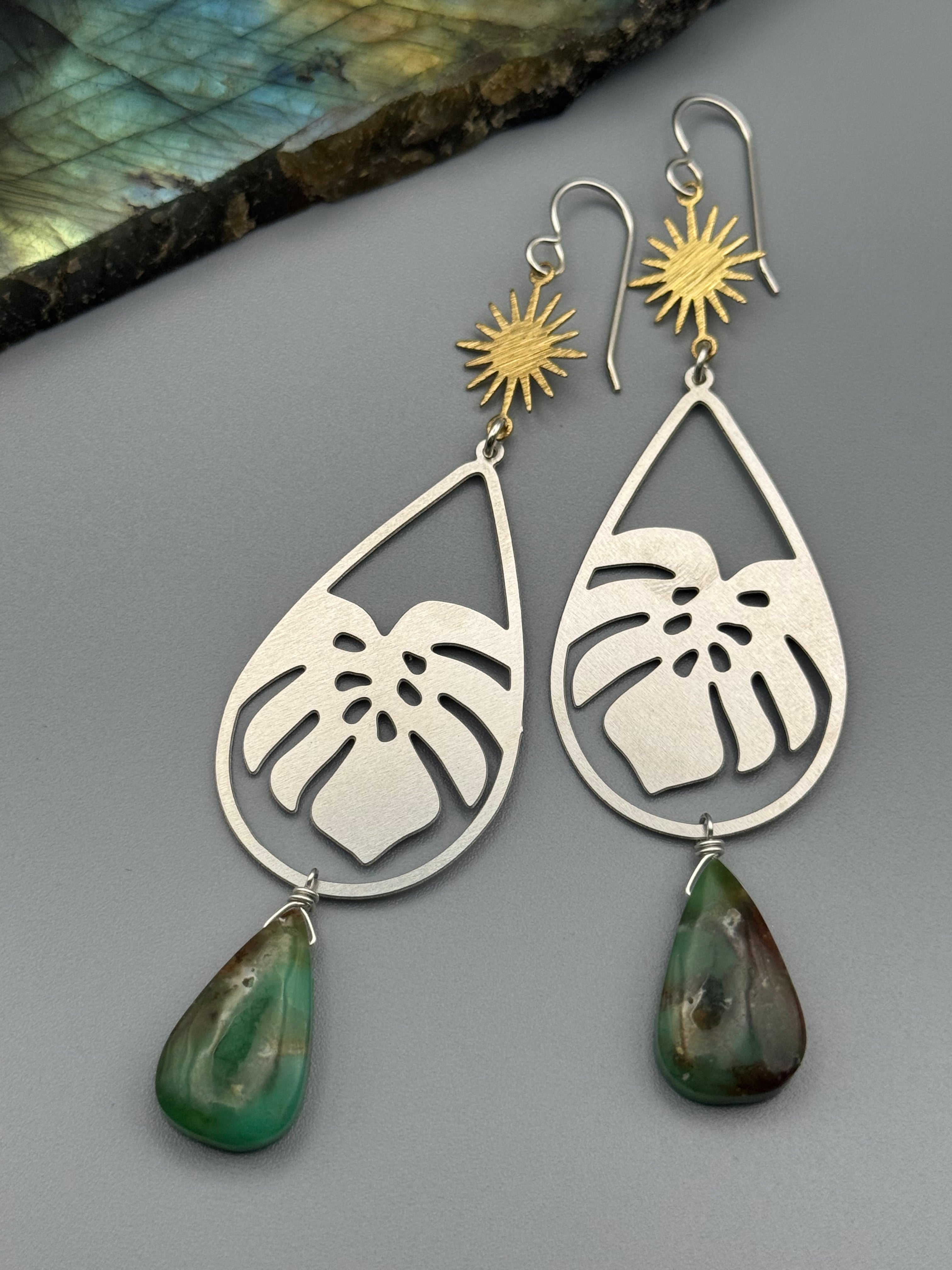 •MONSTERA SOL• chrysoprase tear + mixed metal earrings