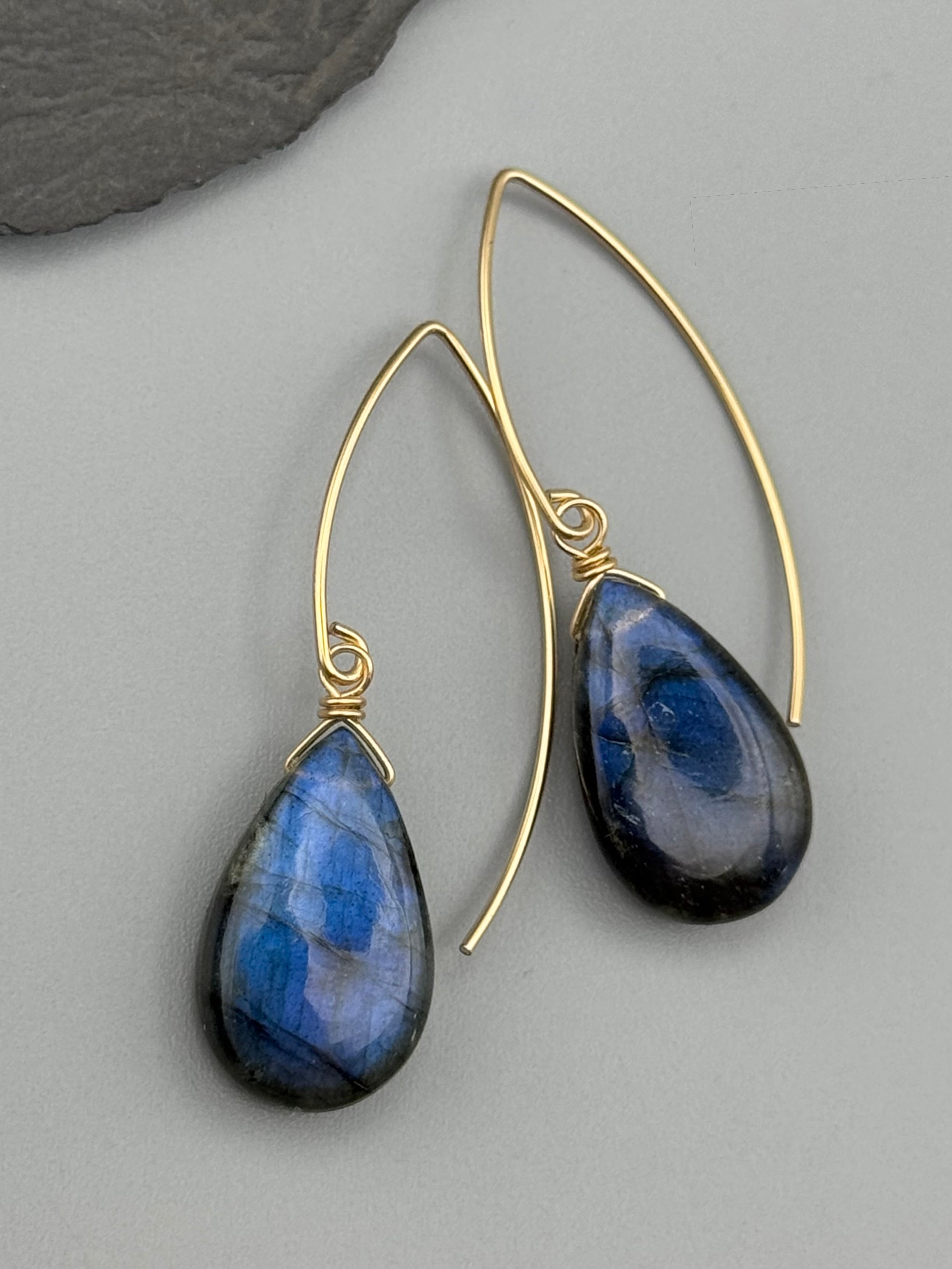 •STRAY• labradorite tear + gold earrings