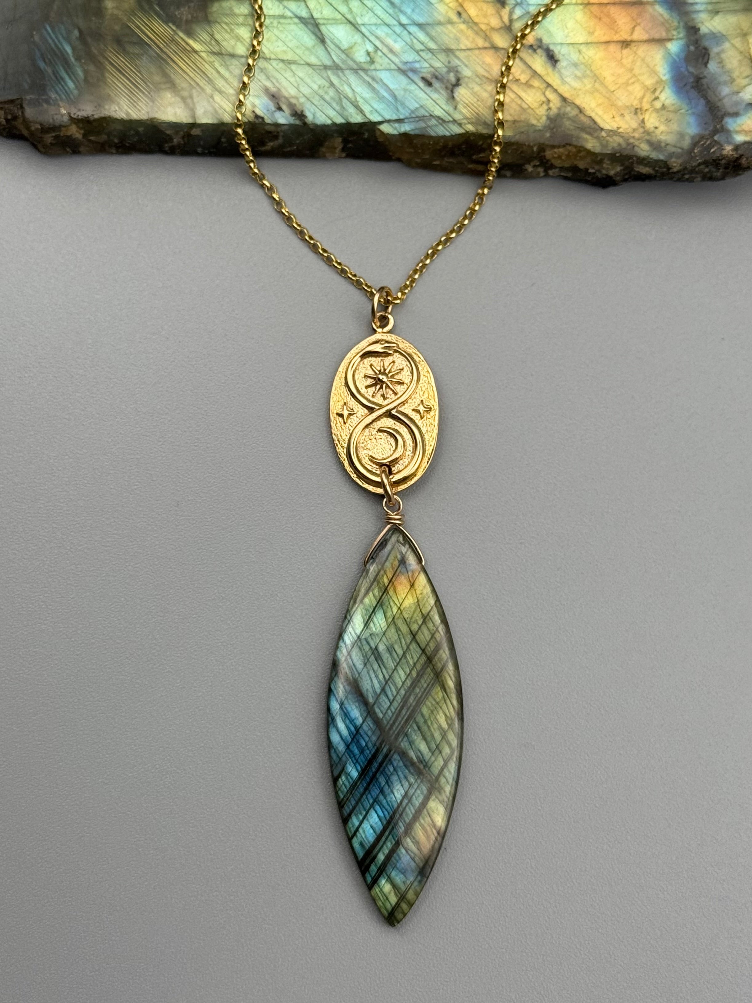 •NĀGA• labradorite + gold necklace (18"-20" long)