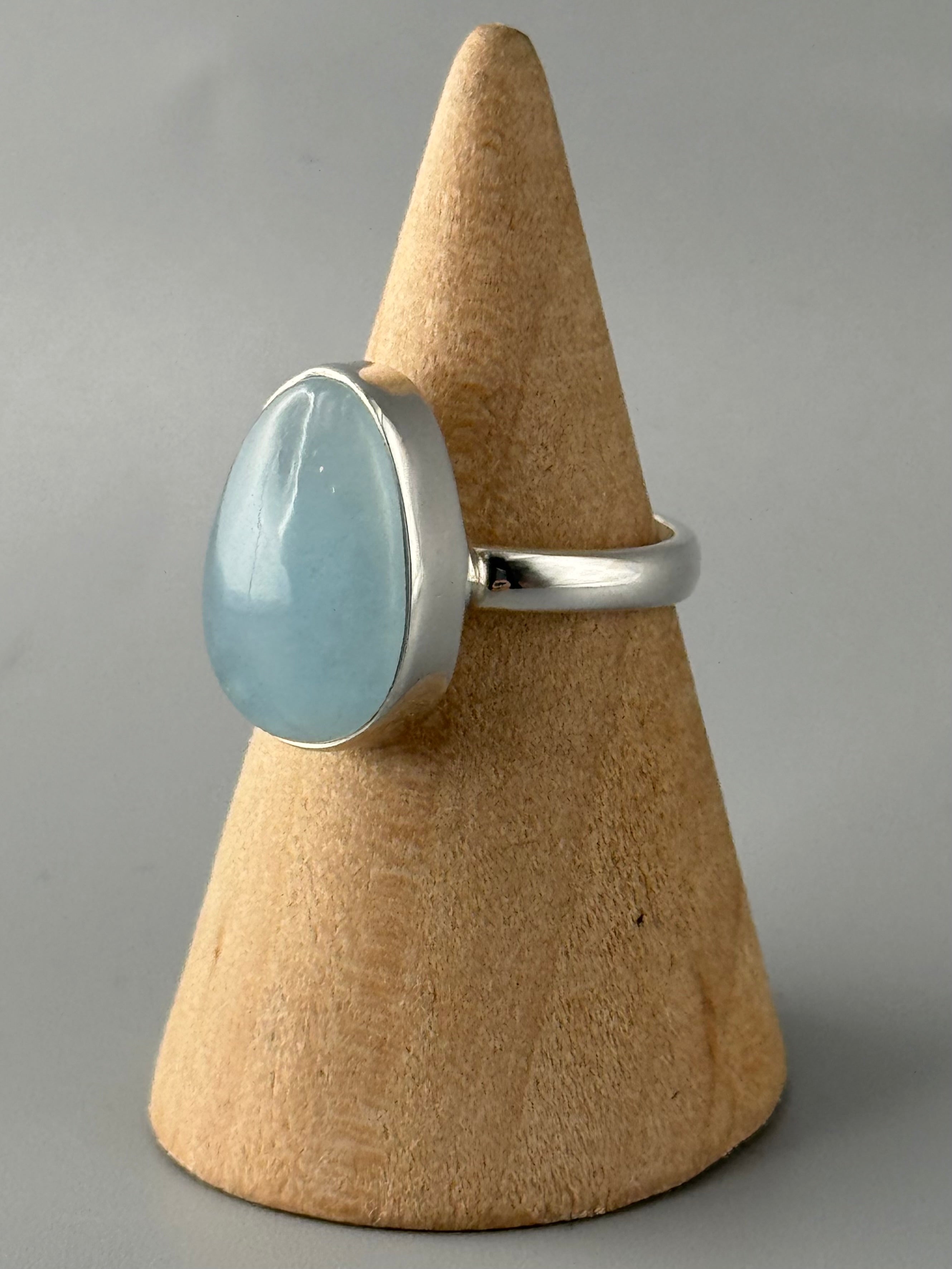 •AQUAMARINE - HUEVO• sterling silver ring (size 7)
