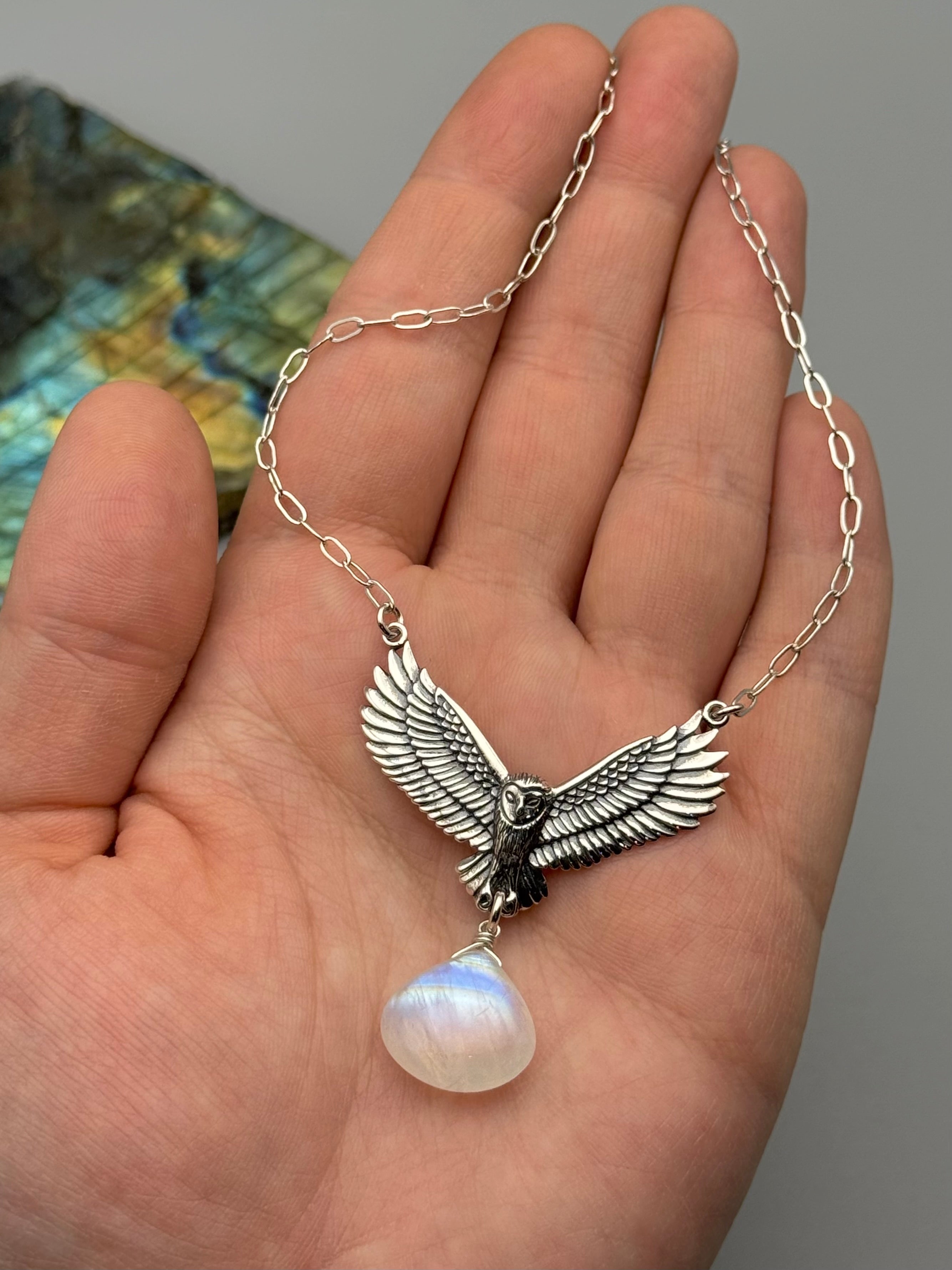 •NOCTURNA• rainbow moonstone + silver necklace (18"-20" long)