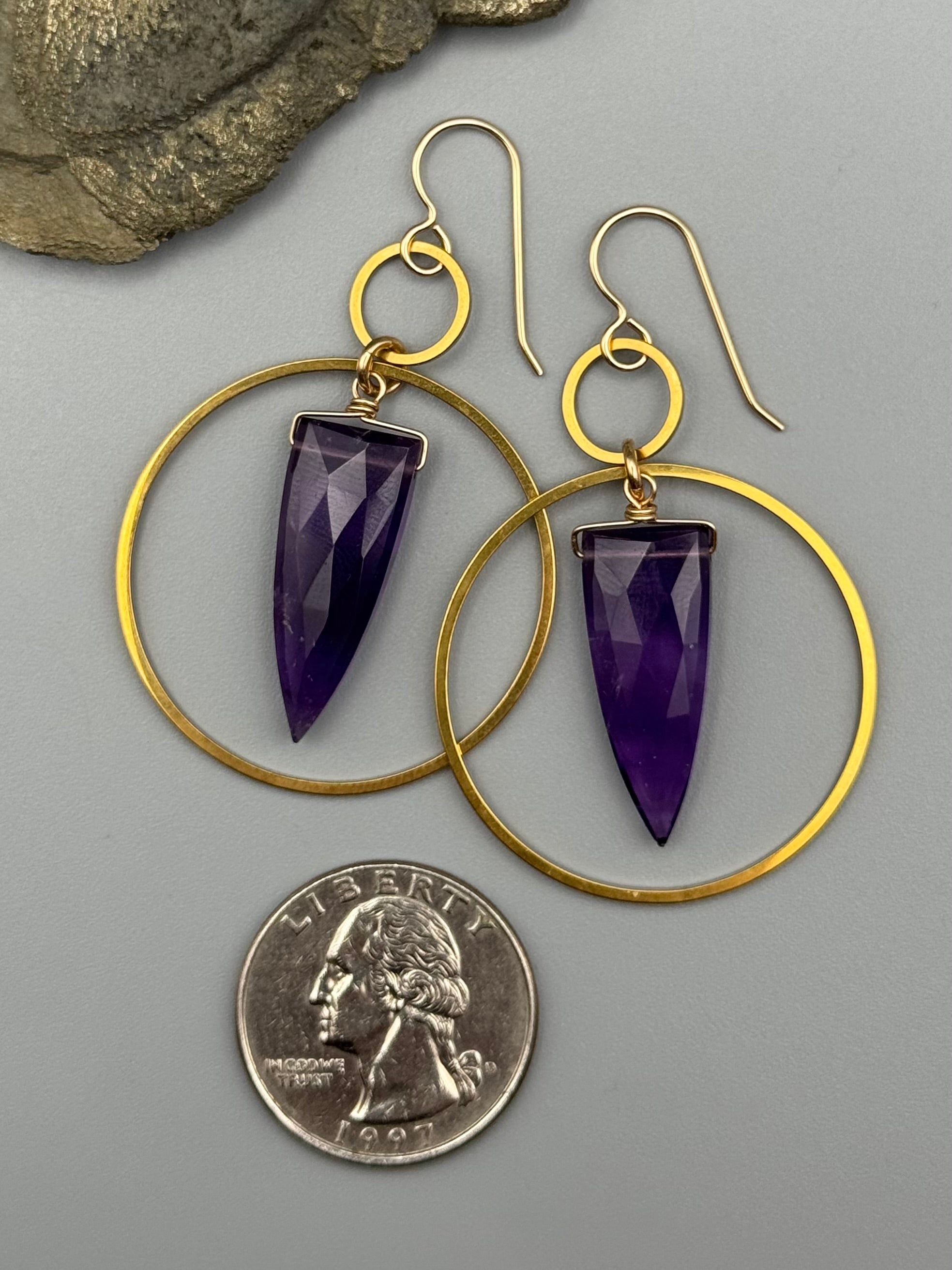 •EQUA-LUNA• amethyst fang + gold earrings