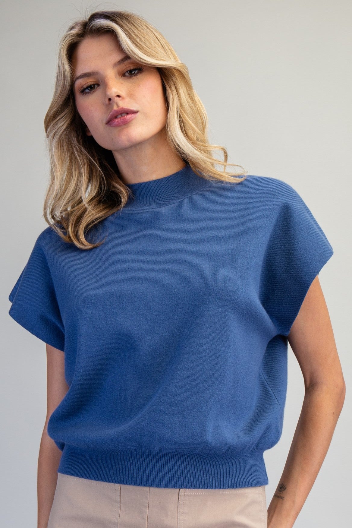 •MADISON• mock neck short sleeve top